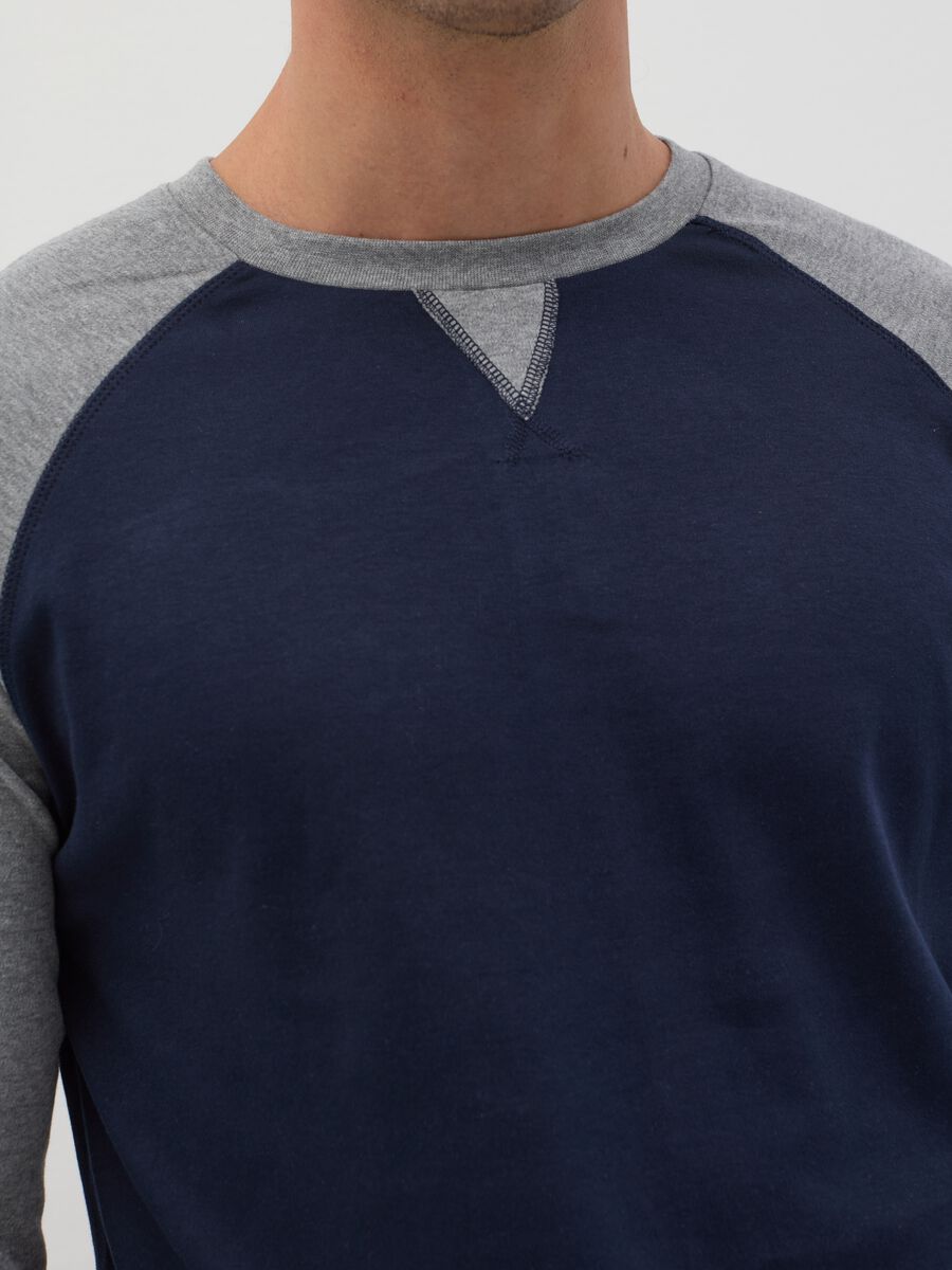 Full-length pyjamas with raglan sleeves_2