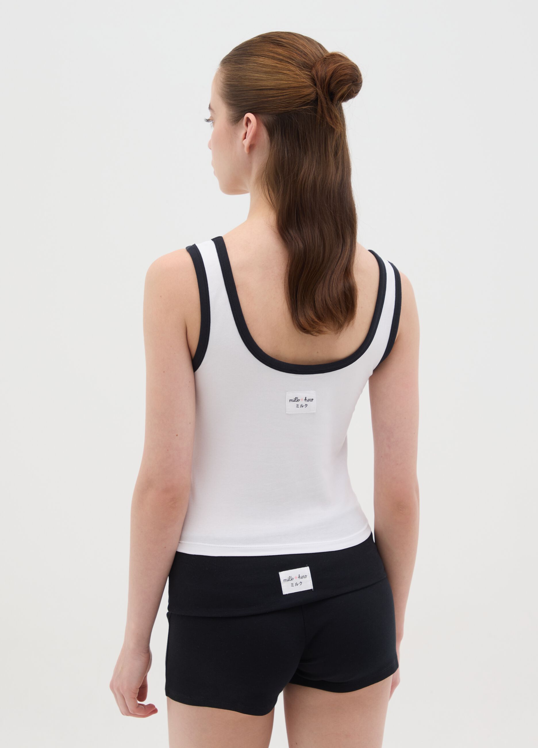 Black and white tank top in stretch cotton