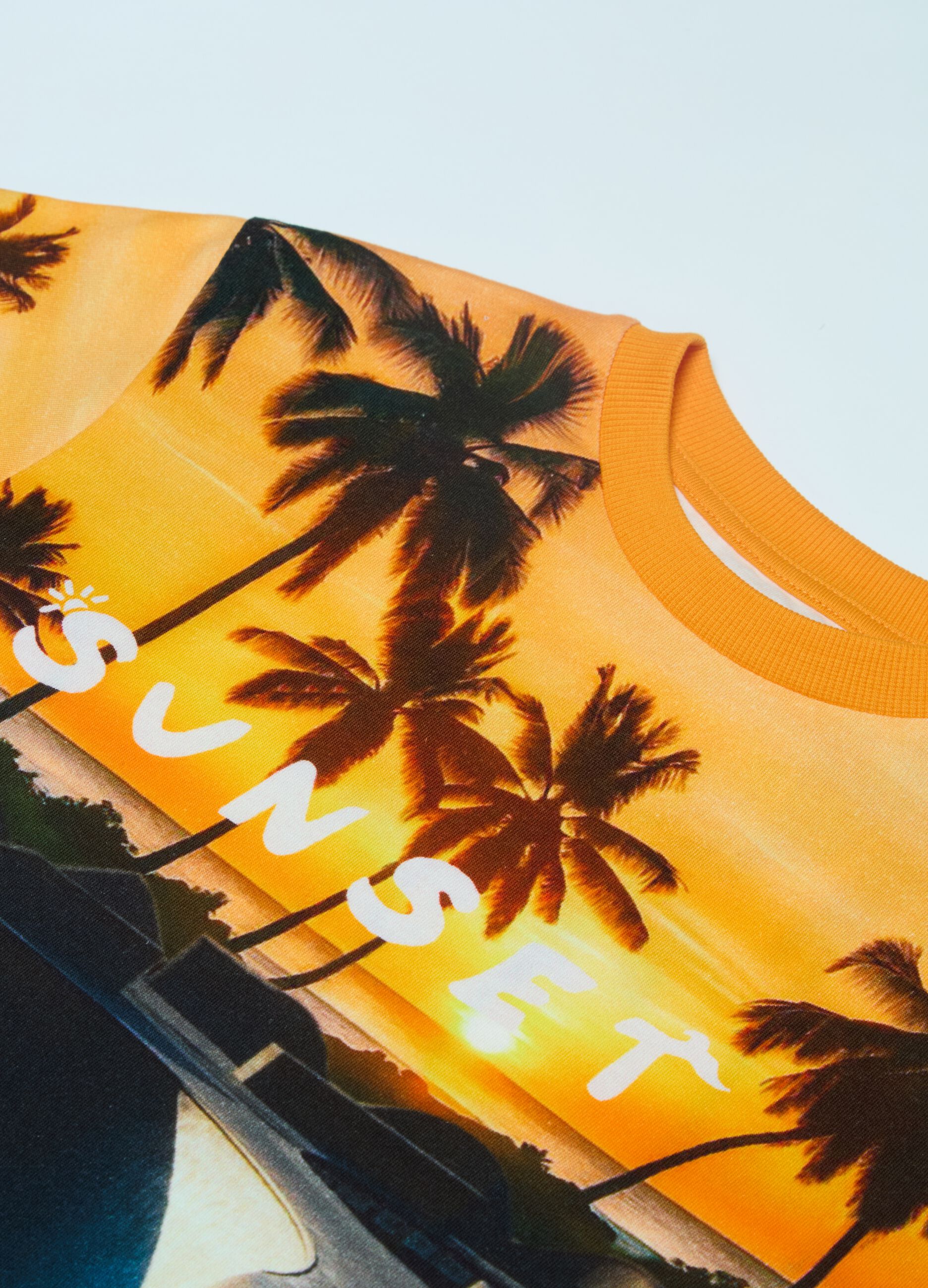 T-shirt with Malibu skateboard park print