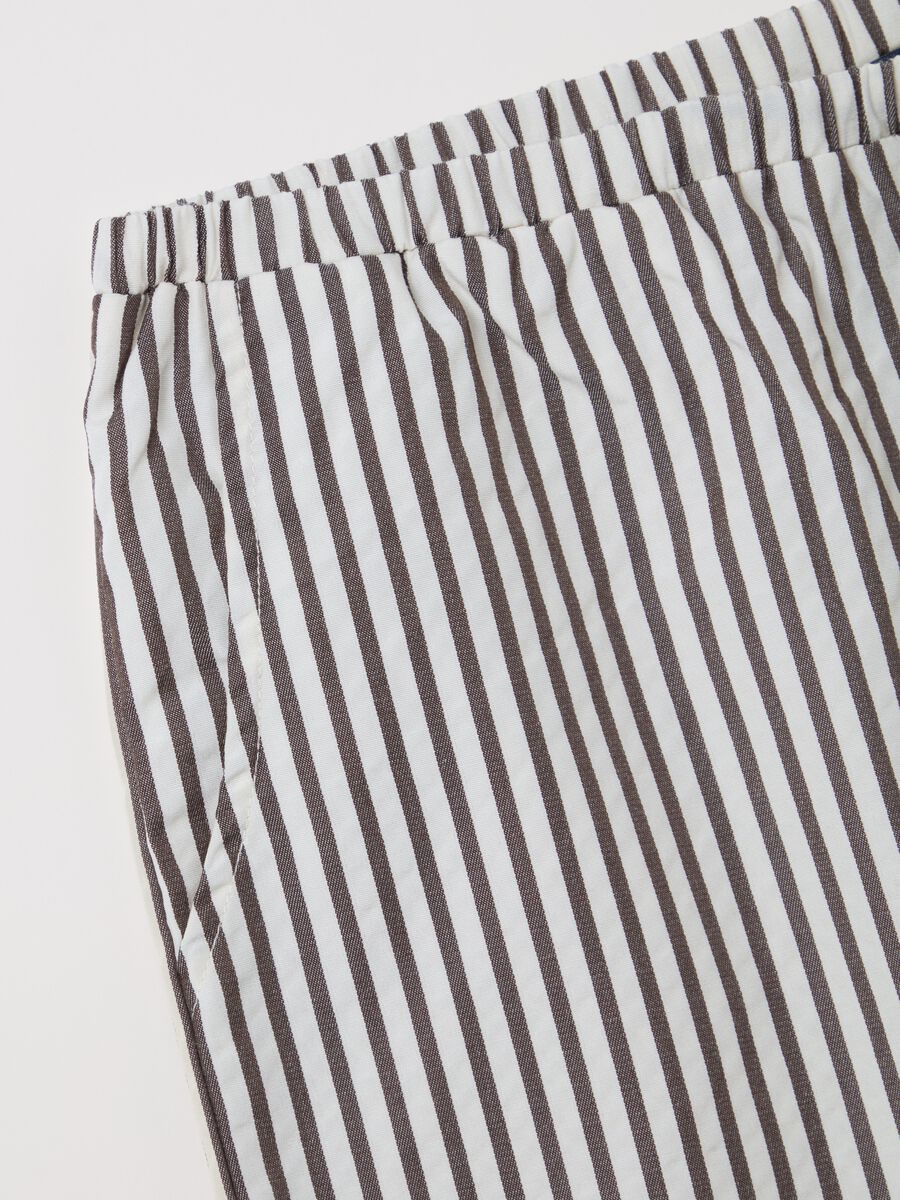 White and brown wide-leg trousers with stripes_5