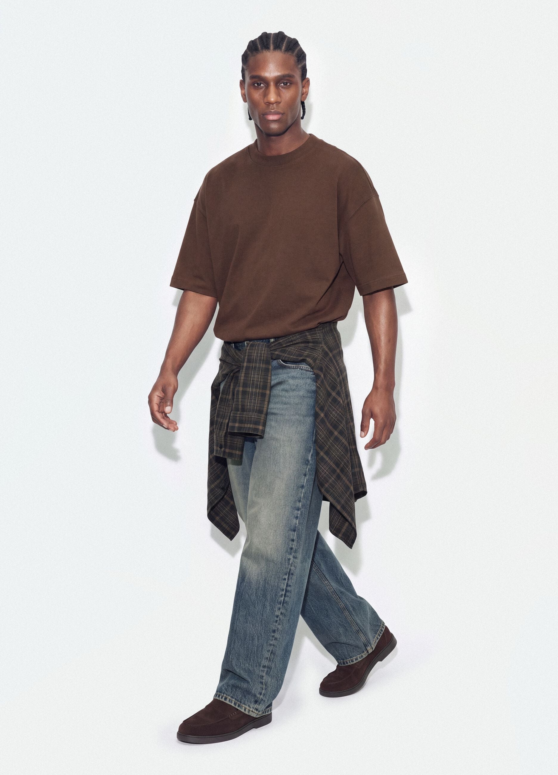 Brown crew-neck pure cotton T-shirt in a boxy fit