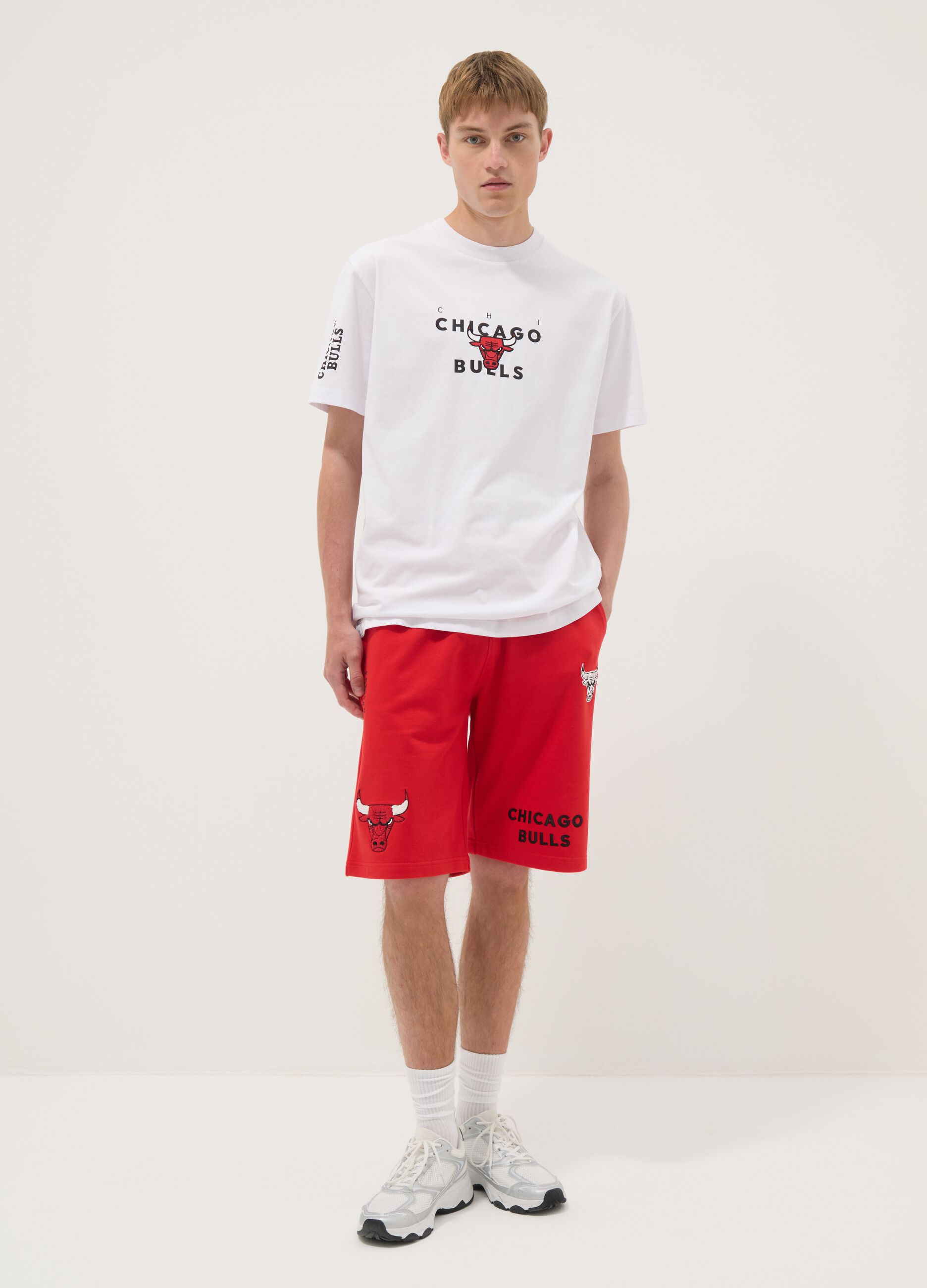 White pure cotton T-shirt with front print, oversized fit