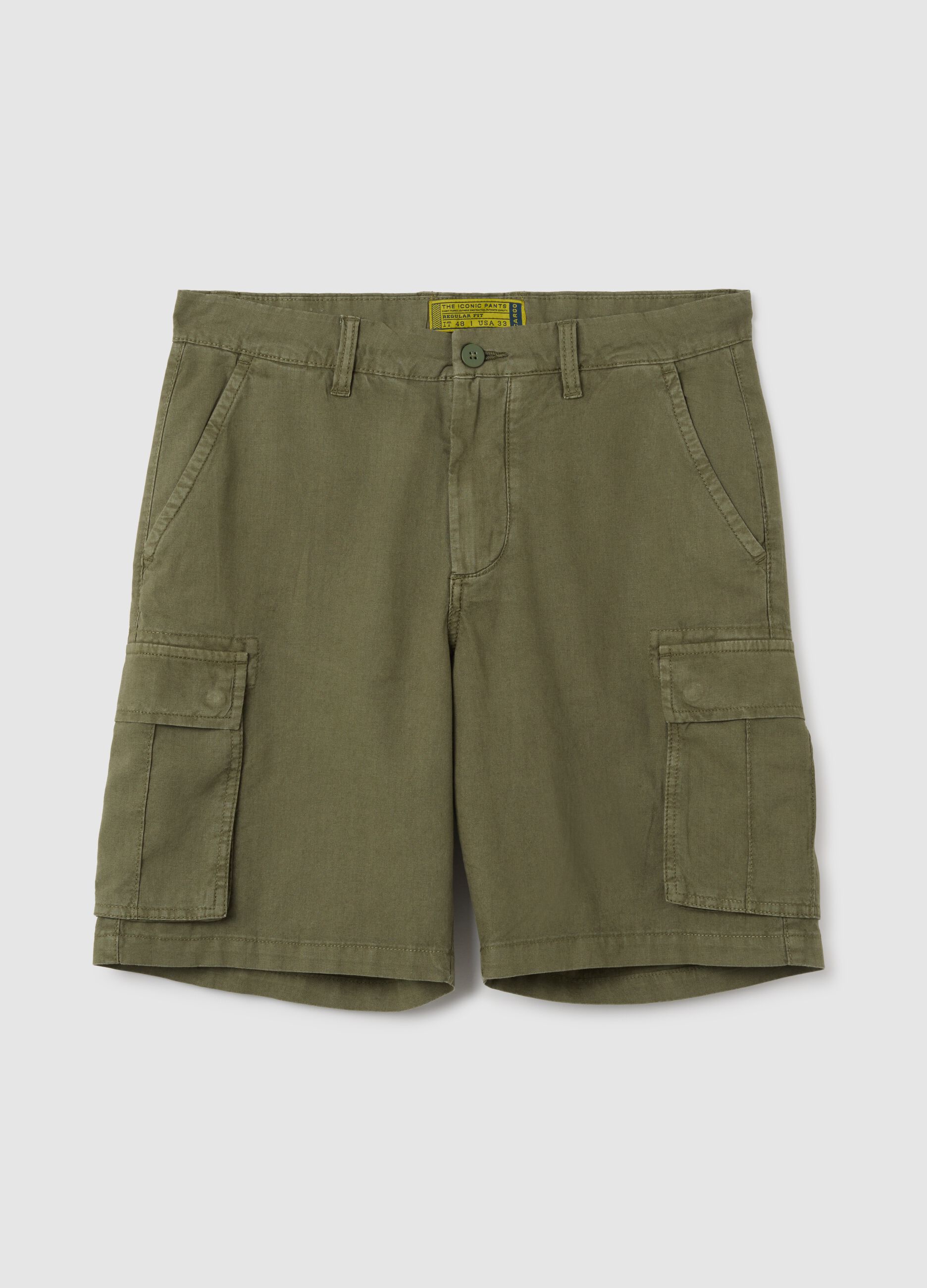 Bermuda cargo da uomo in misto lino verde regular fit