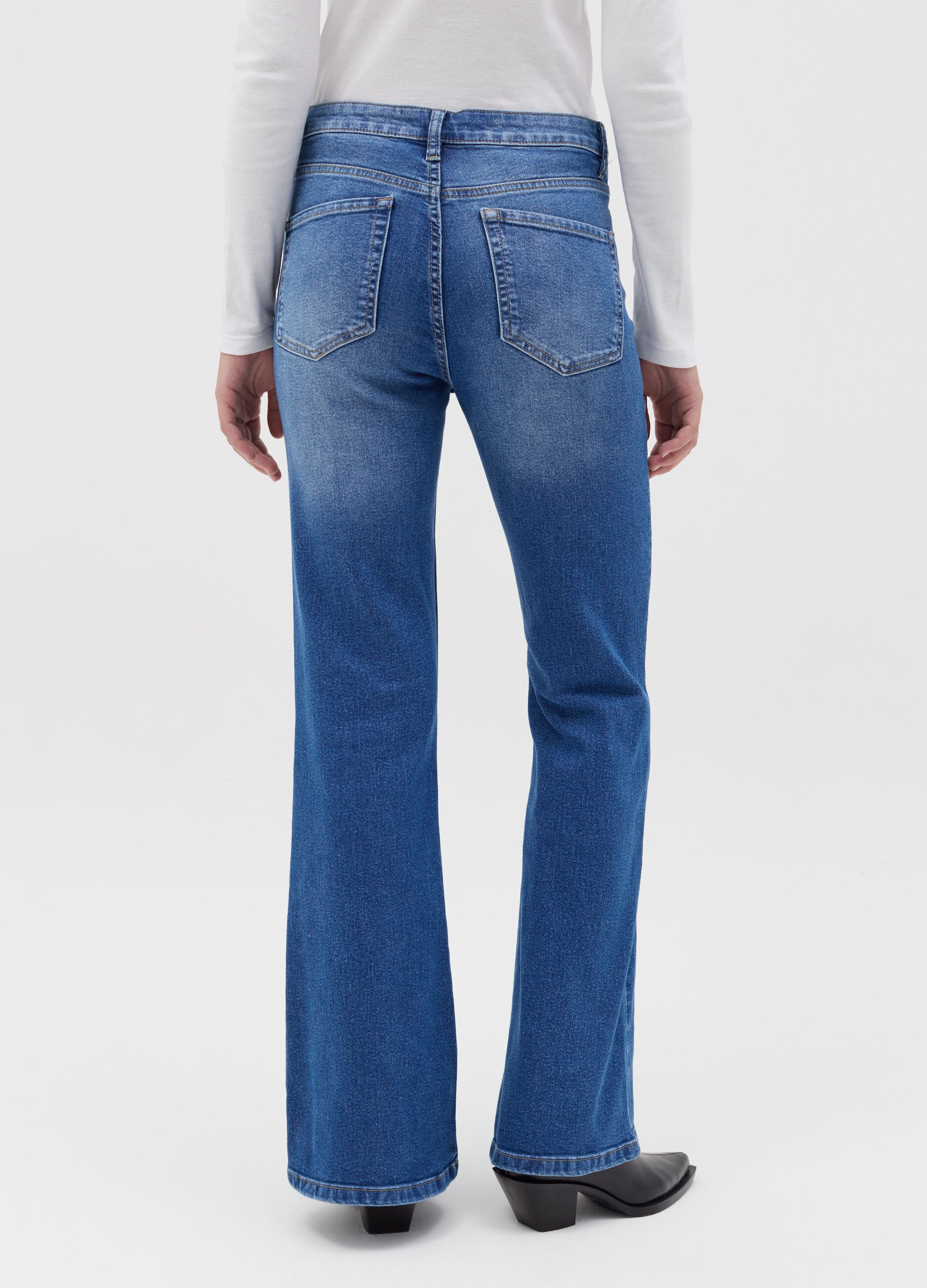 Flare-fit jeans with five pockets
