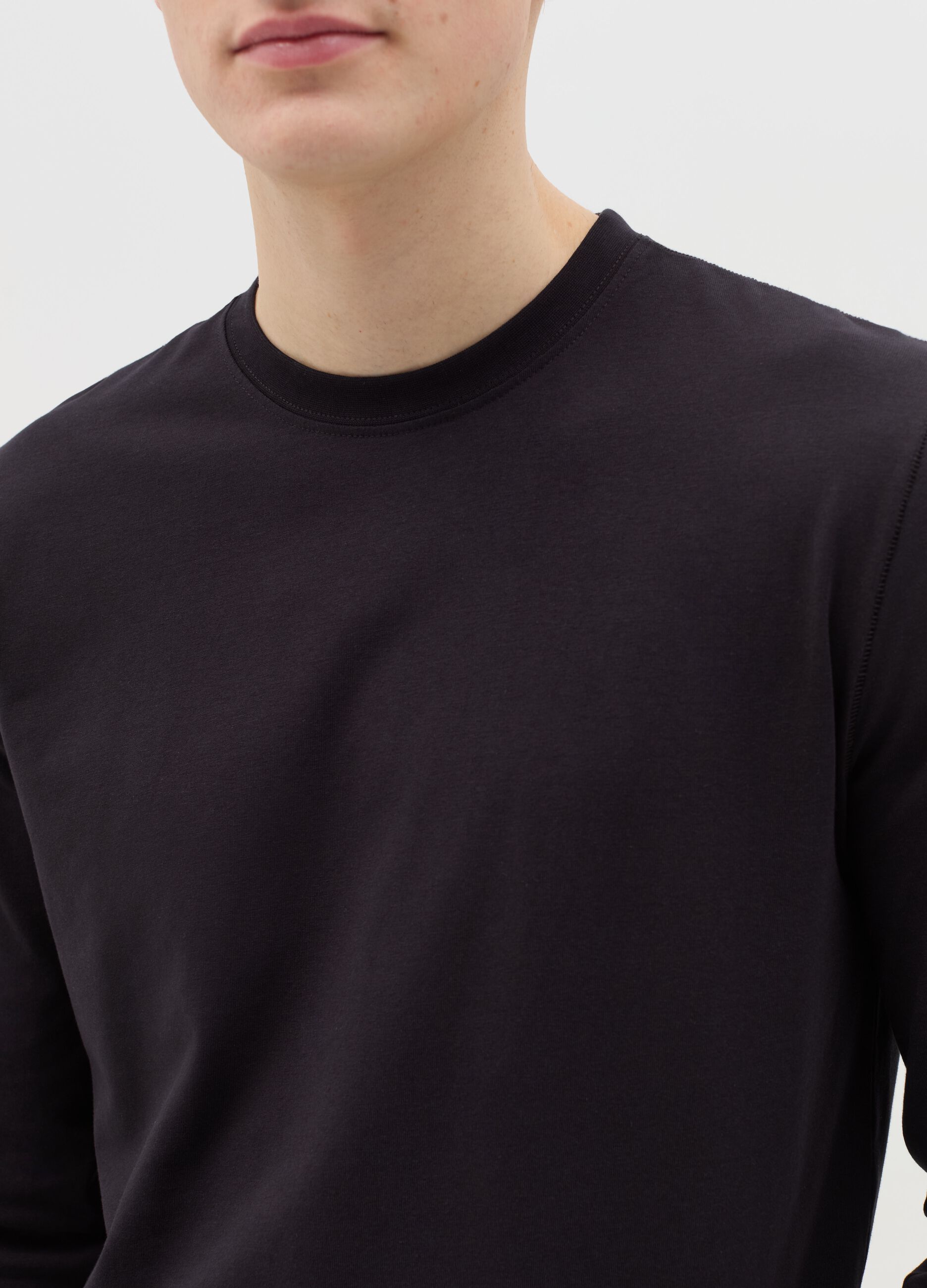 T-shirt a maniche lunghe in cotone stretch