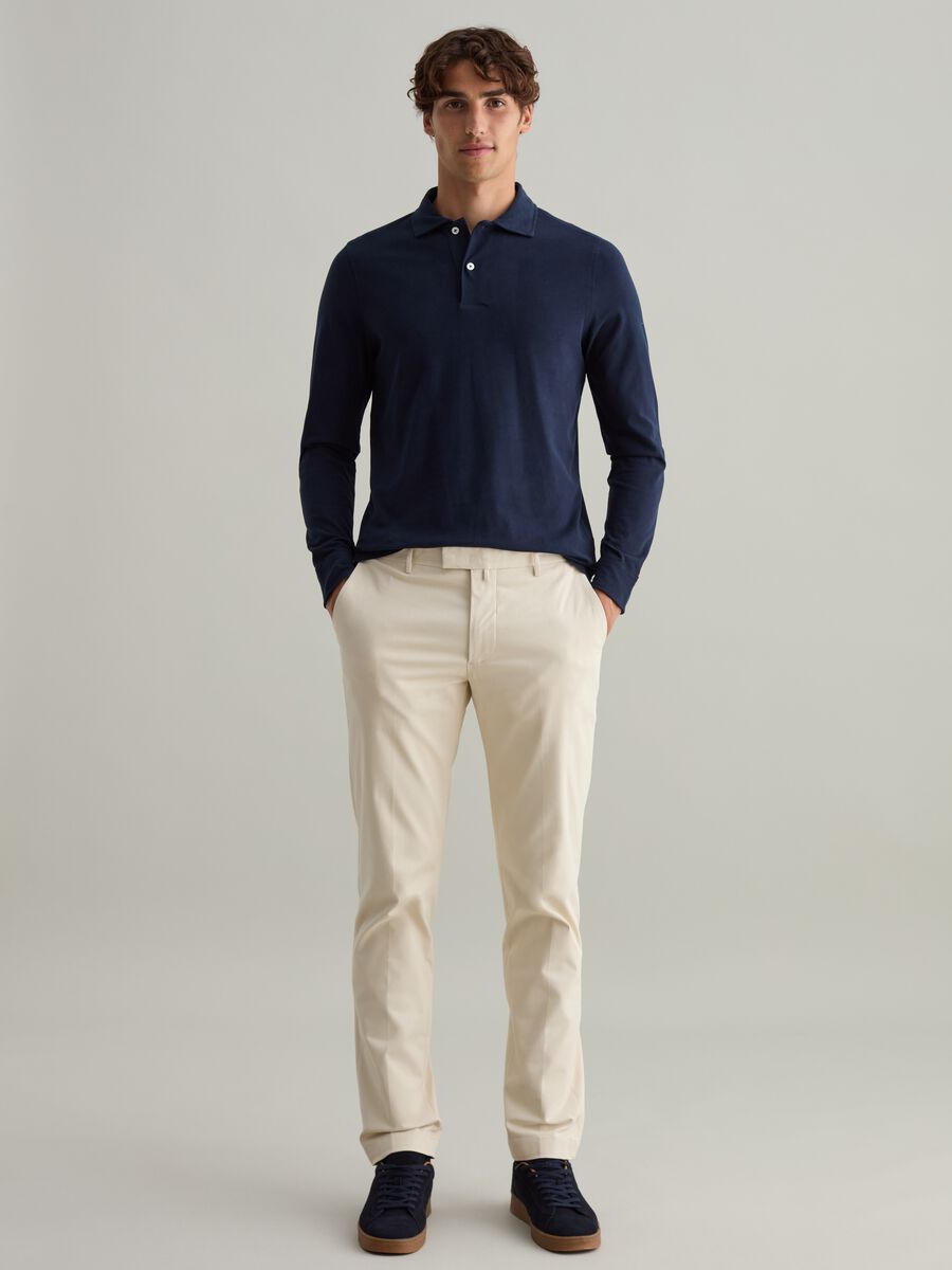 Contemporary regular-fit trousers in stretch cotton_0