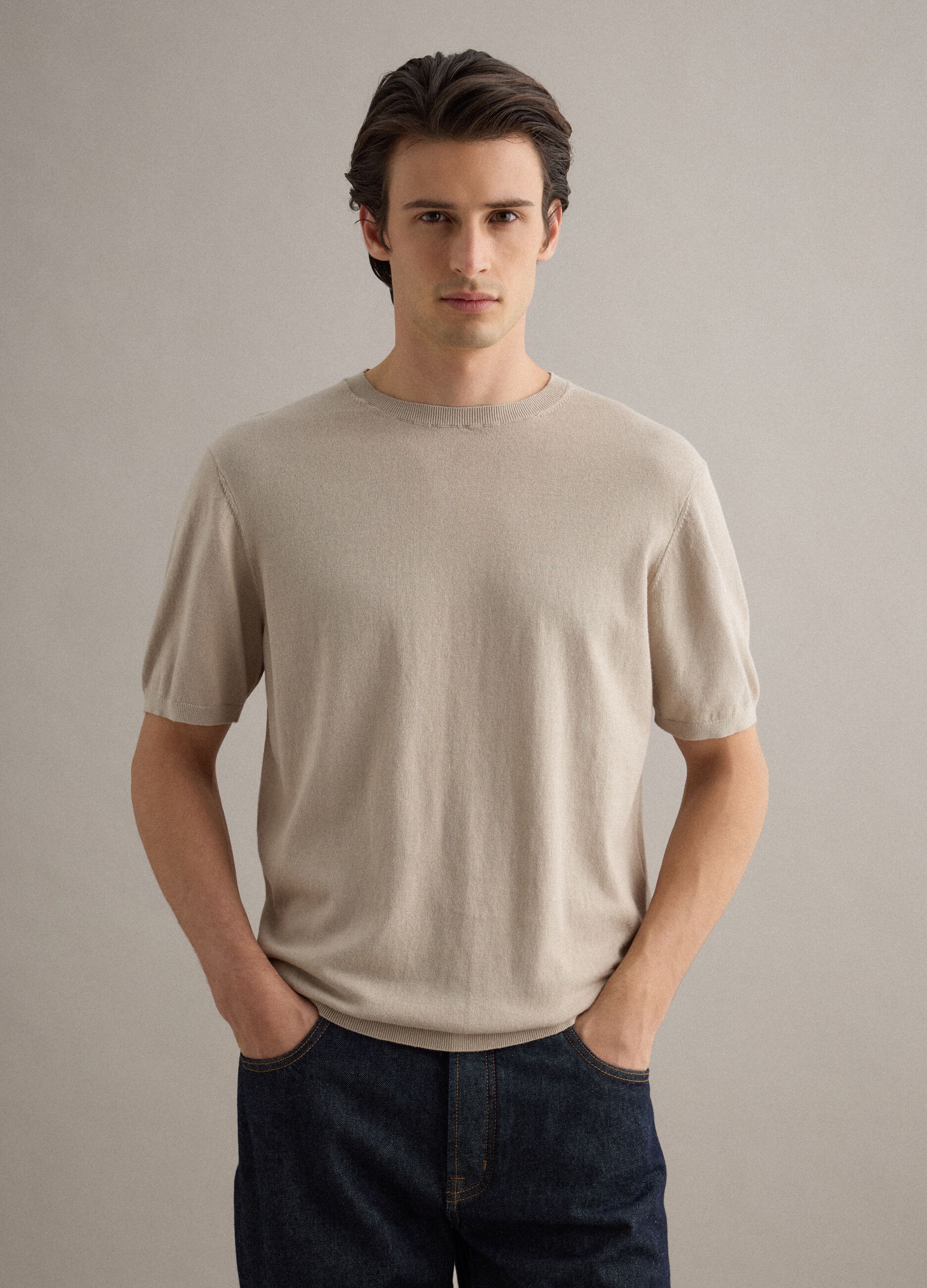 Short-sleeve beige cotton, linen, and silk blend regular fit t-shirt