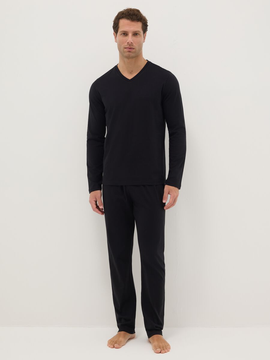 Black long sleeve pyjamas with a V-neck in pure cotton, regular fit_0