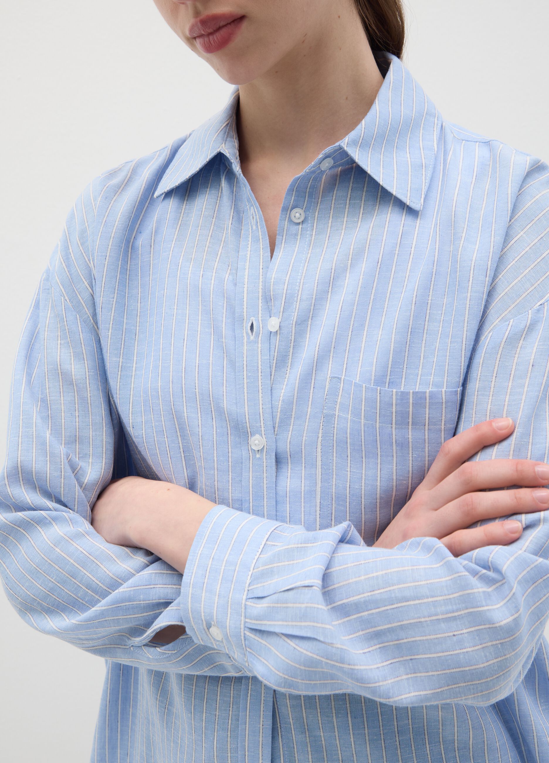 Women's oversized shirt in blue viscose and linen blend regular fit