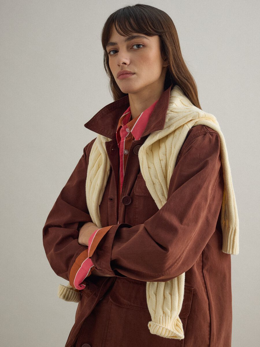 Brown pure cotton regular fit jacket with collar and buttons_0