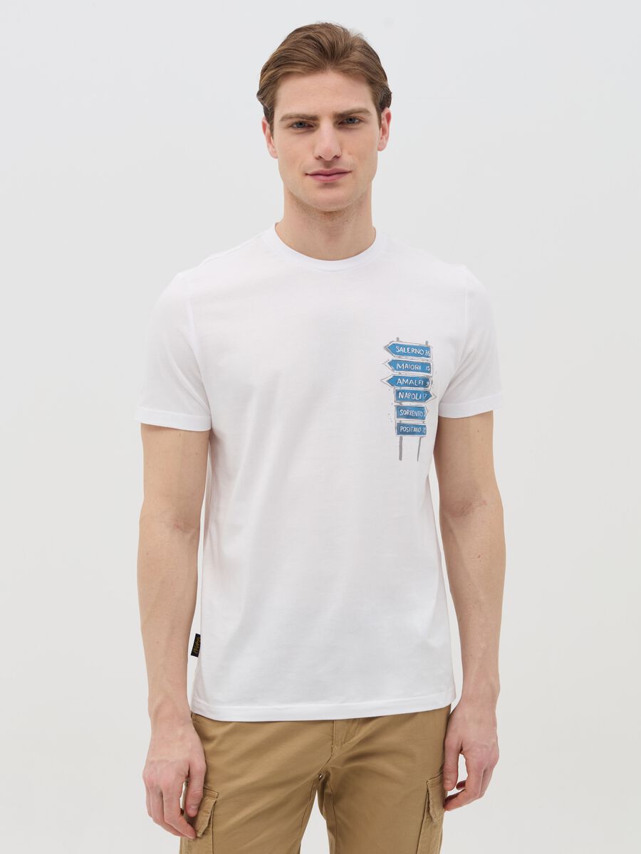 Cotton T-shirt with coastal cities motif print_0