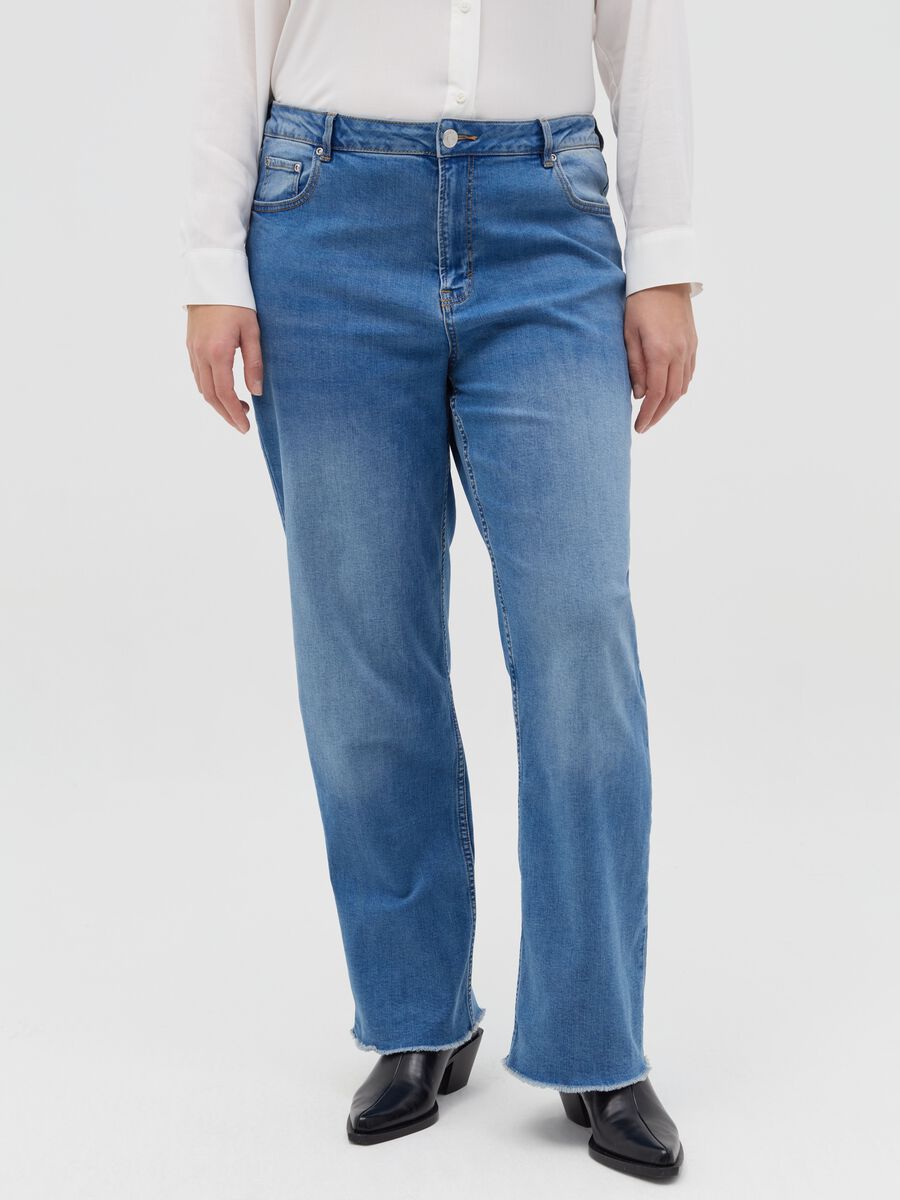 Relaxed-fit frayed jeans_1