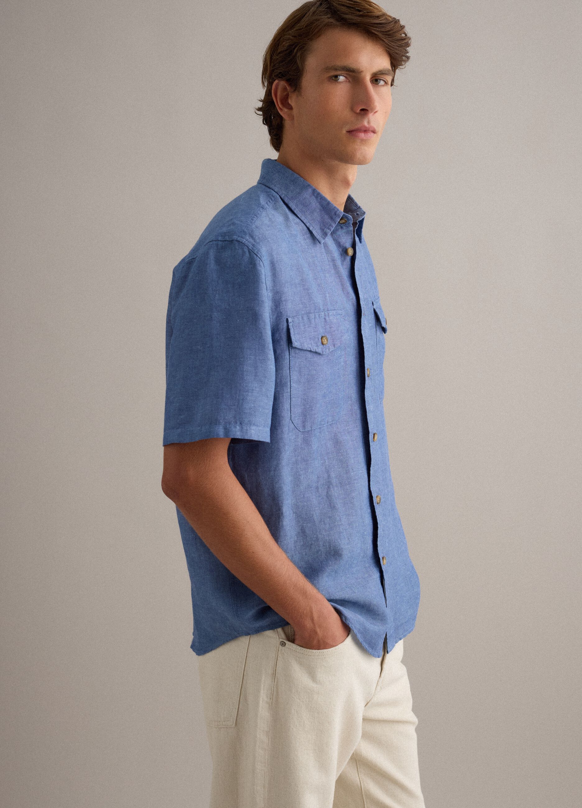 Men's blue shirt in linen and cotton blend