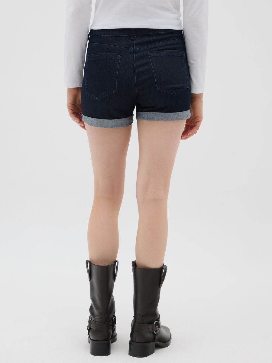 Women's blue cotton-blend shorts regular fit_2