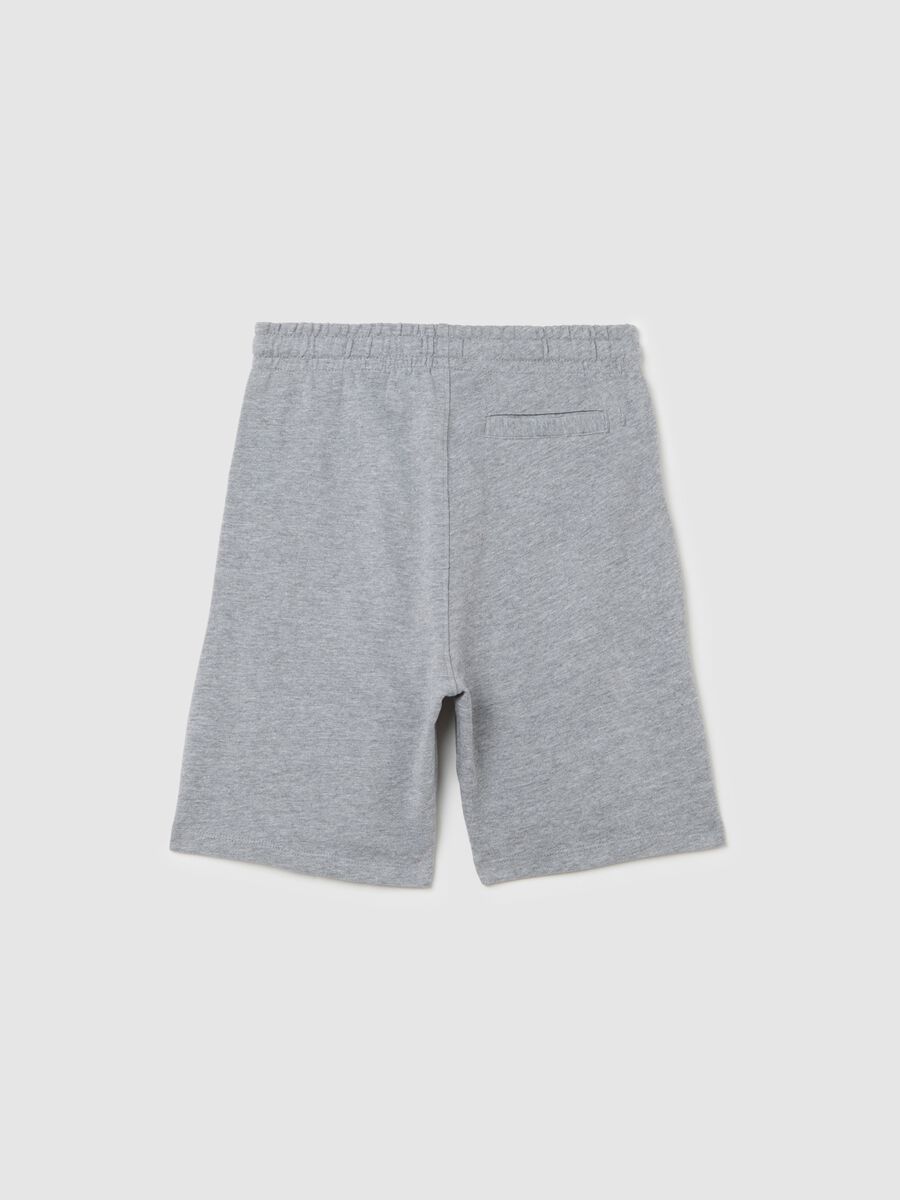 Pantaloni corti da ragazzo in puro cotone grigio regular fit_4