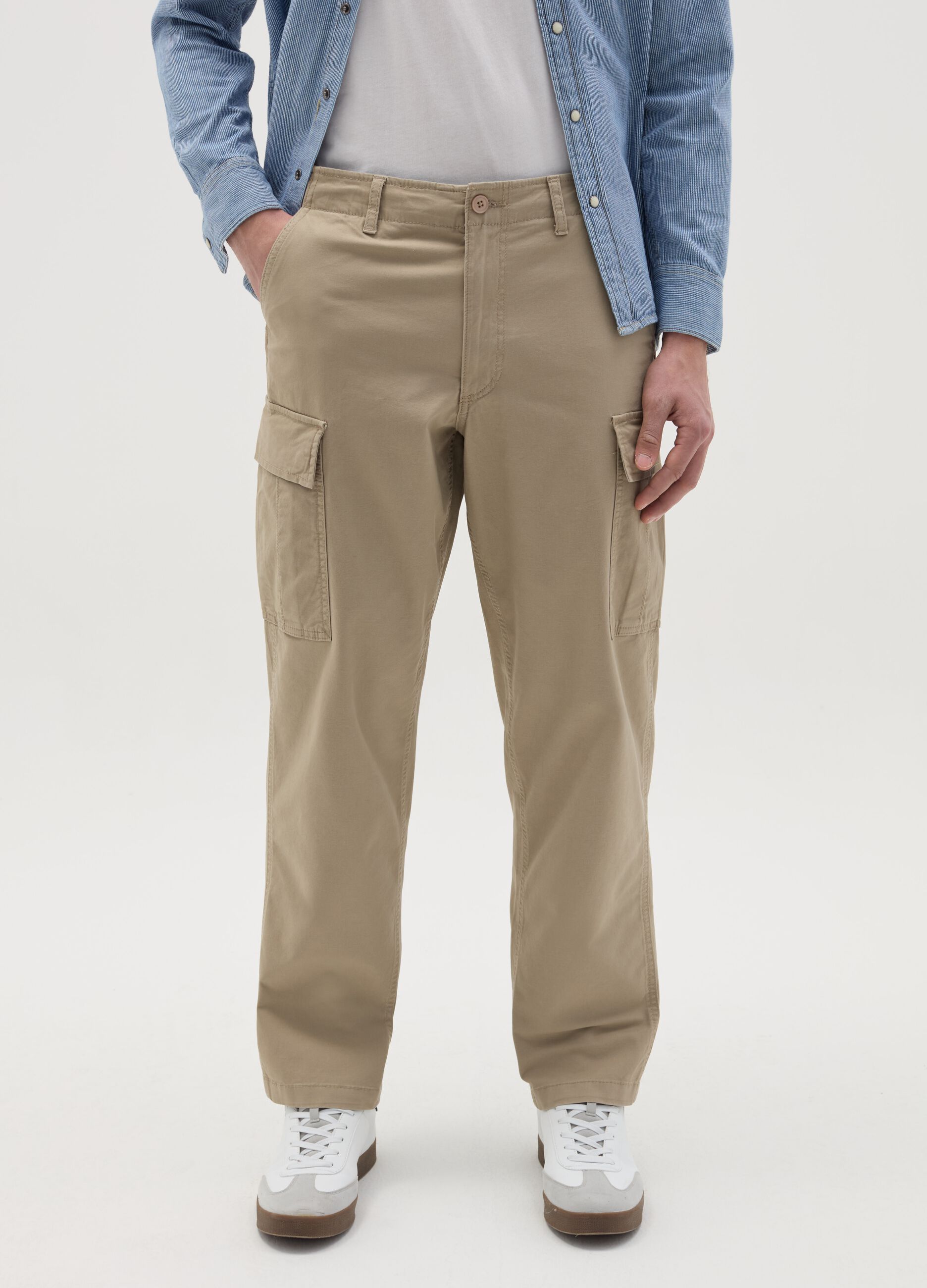 Cargo trousers with internal drawstring