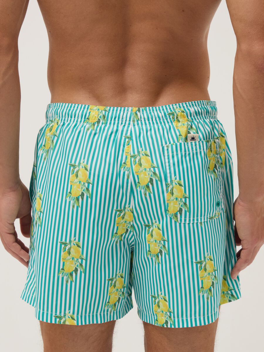 Blue striped swim shorts with lemon print_3