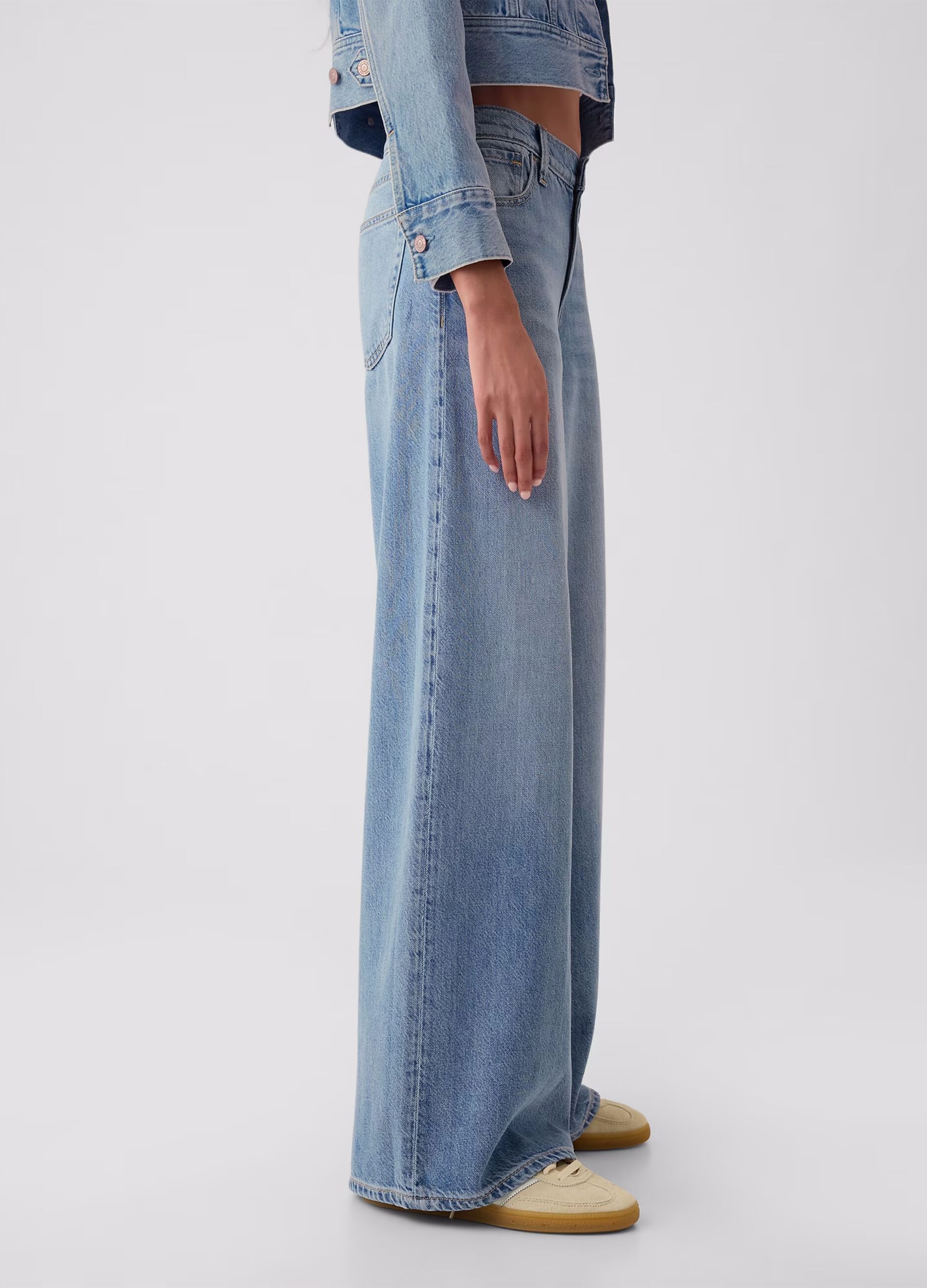 Regular-rise baggy-fit jeans