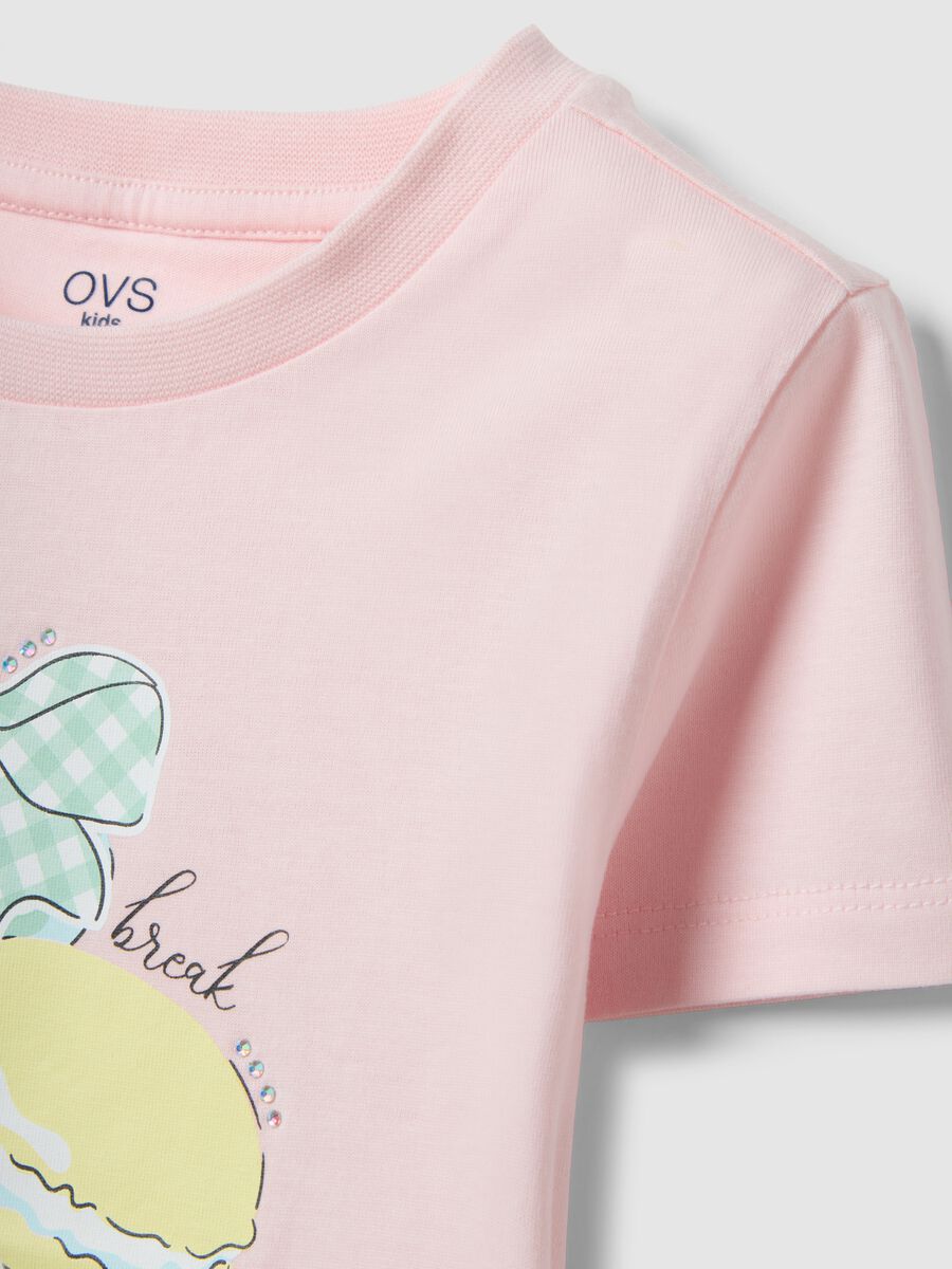 T-shirt in puro cotone rosa regular fit con stampa per bambina_2