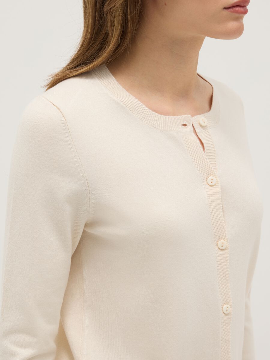 Cardigan girocollo beige regular fit_3