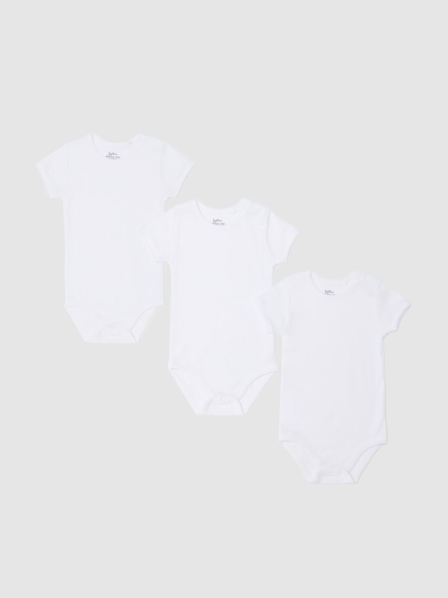 Three-pack short-sleeved bodysuits in cotton_0