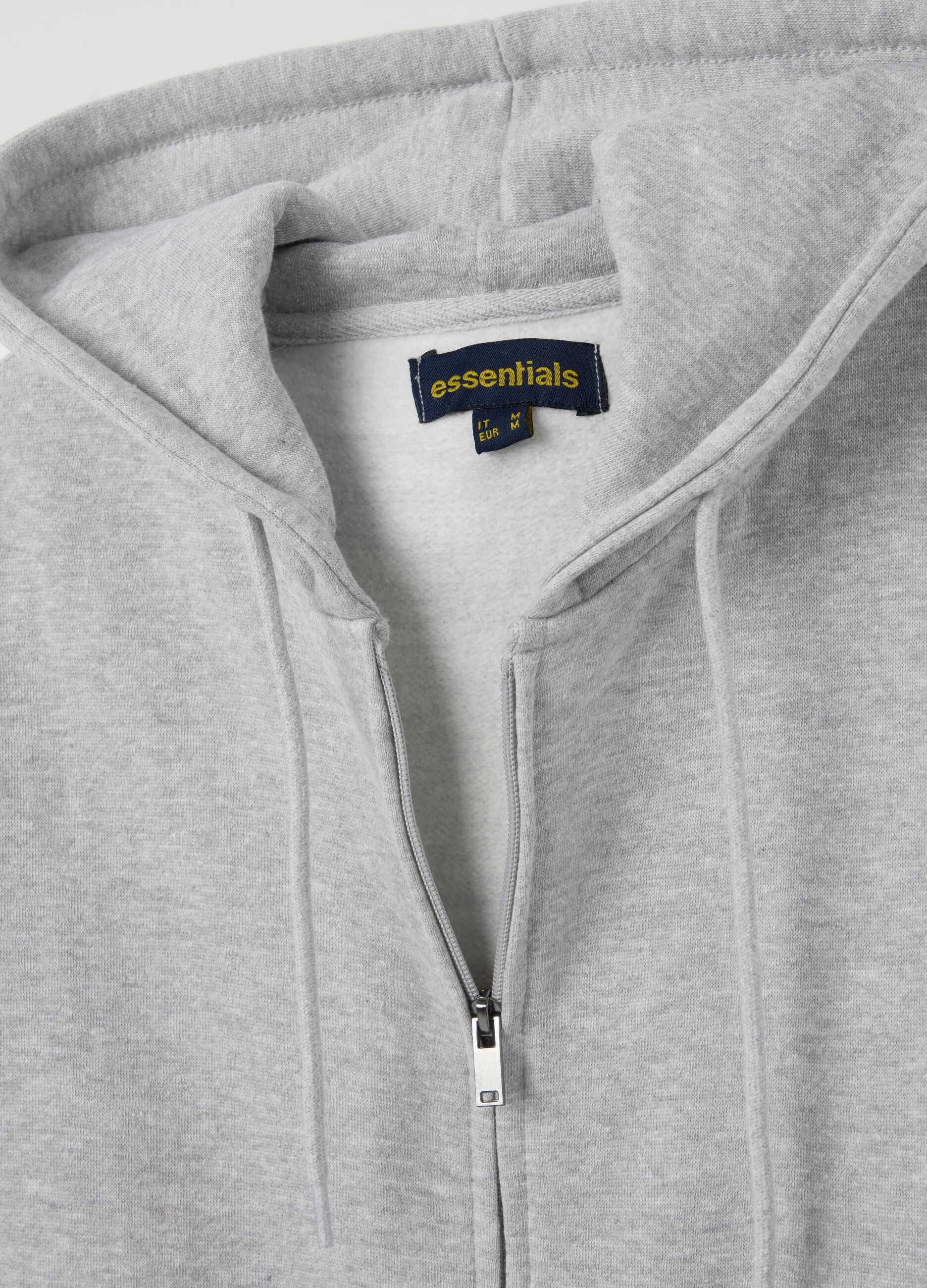 Essential full-zip sweatshirt with hood