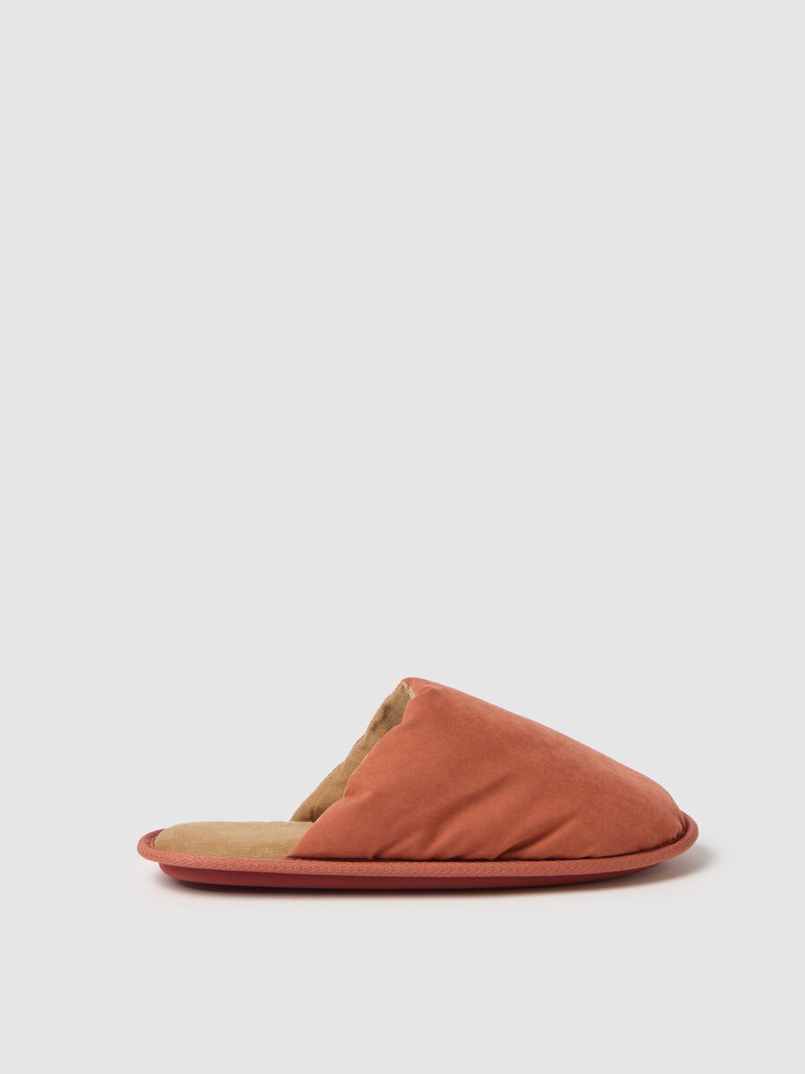 Pantofole in arancione_0