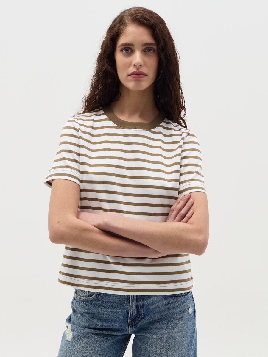 T-shirt with horizontal stripes_0