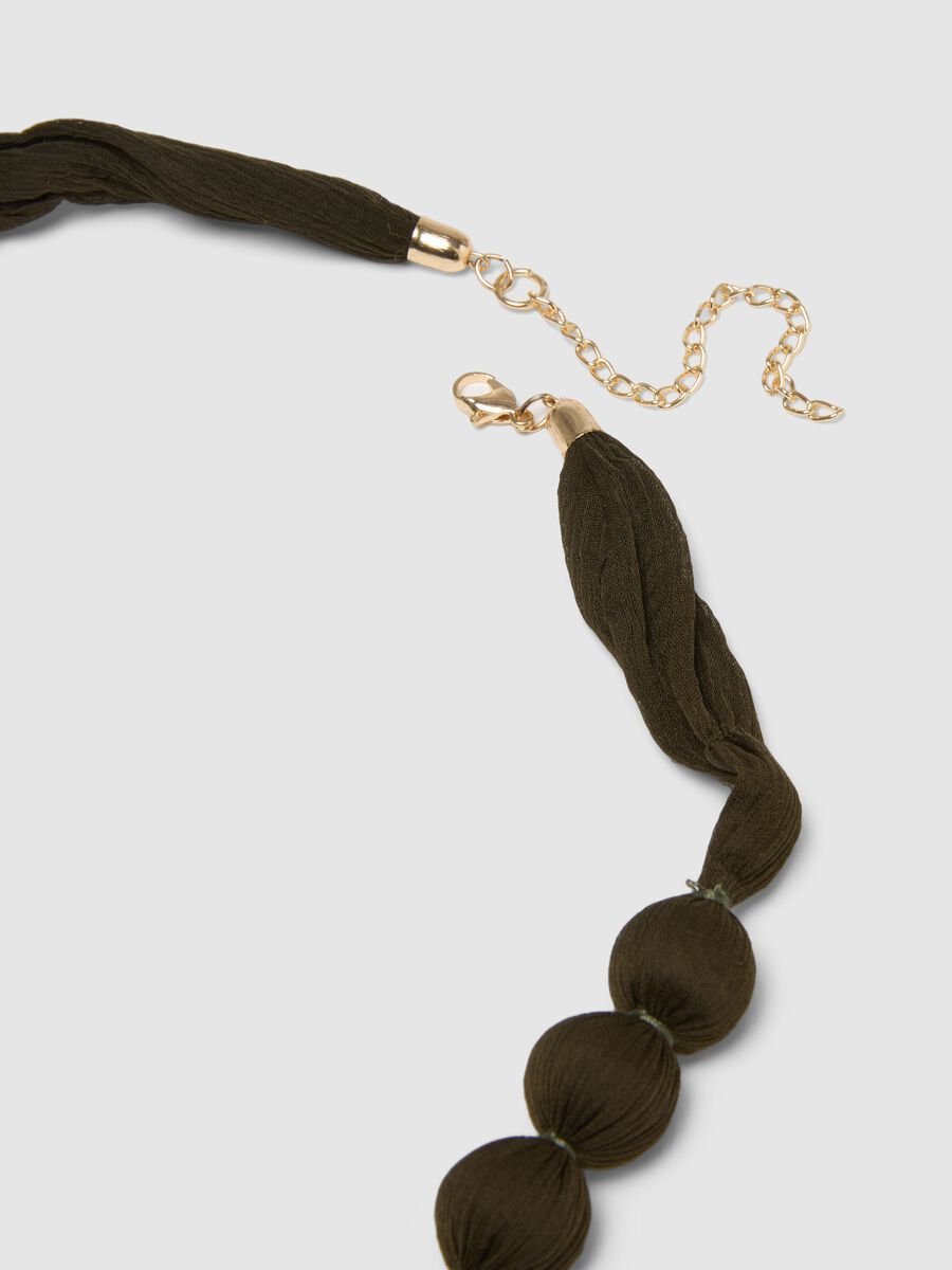 Collana multicolor con pompon_2