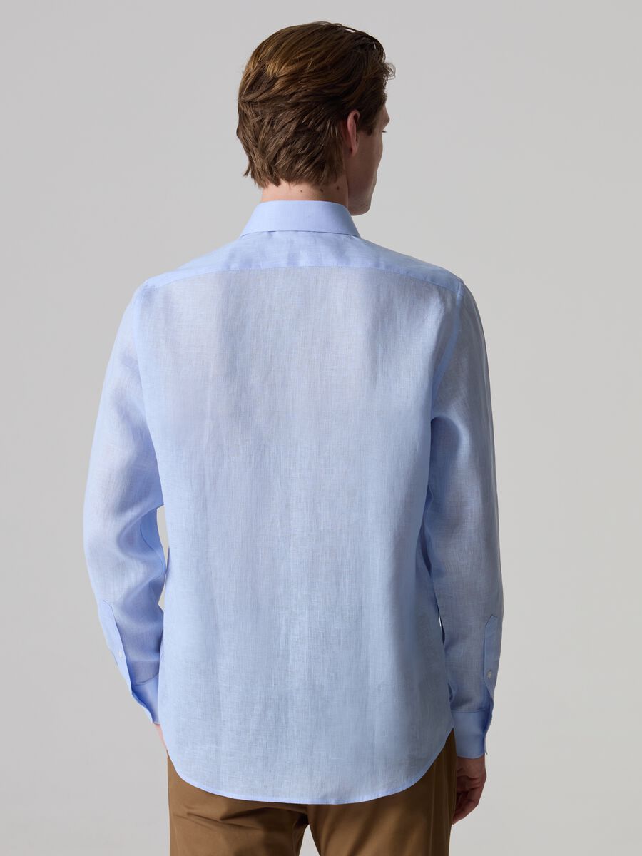 Contemporary shirt in linen_2