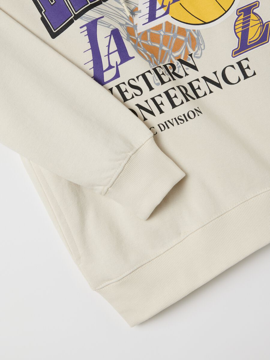 White NBA Los Angeles Lakers sweatshirt with hood_5
