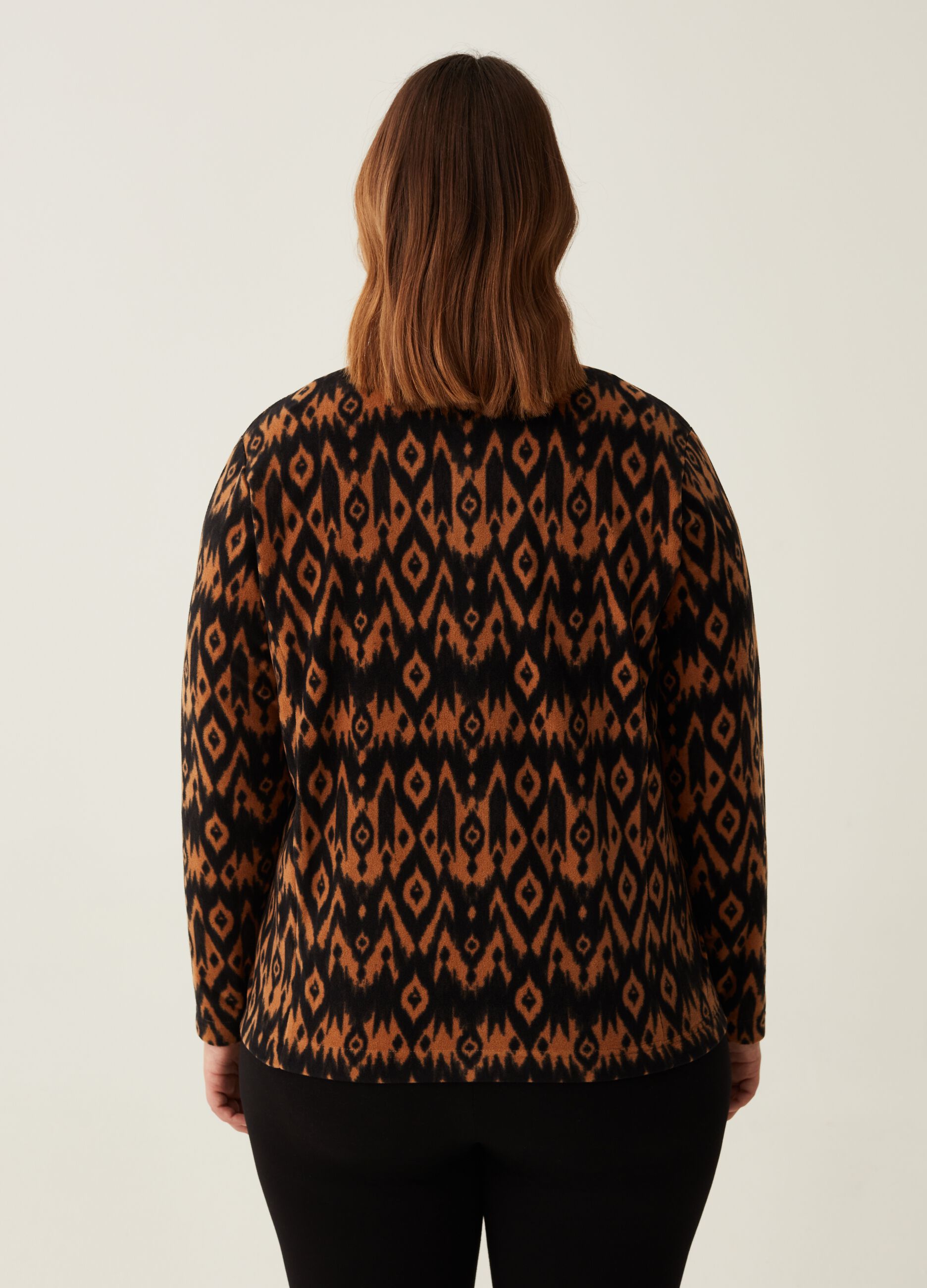 Full-zip in pile fantasia ikat Curvy_2