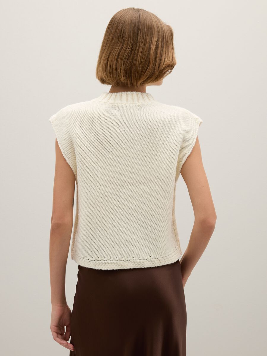 White Over Fit Vest_2