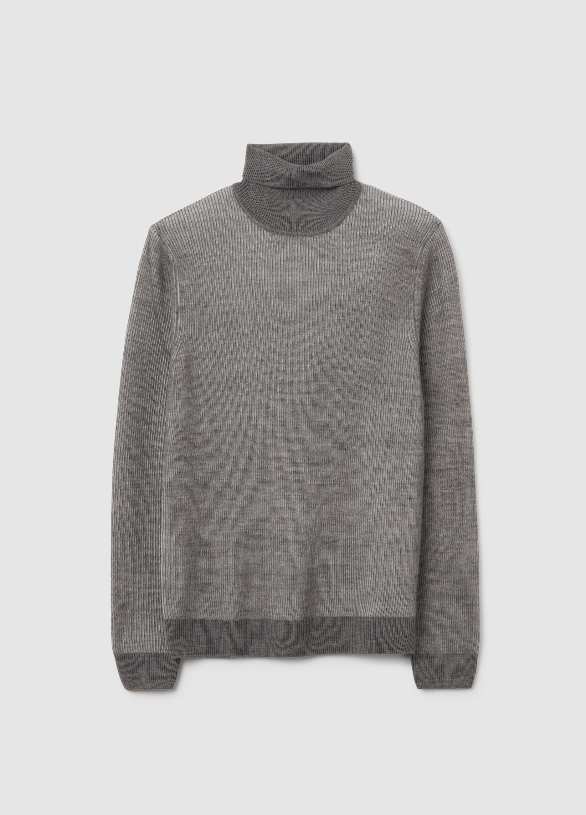 Grey ribbed turtleneck sweater
