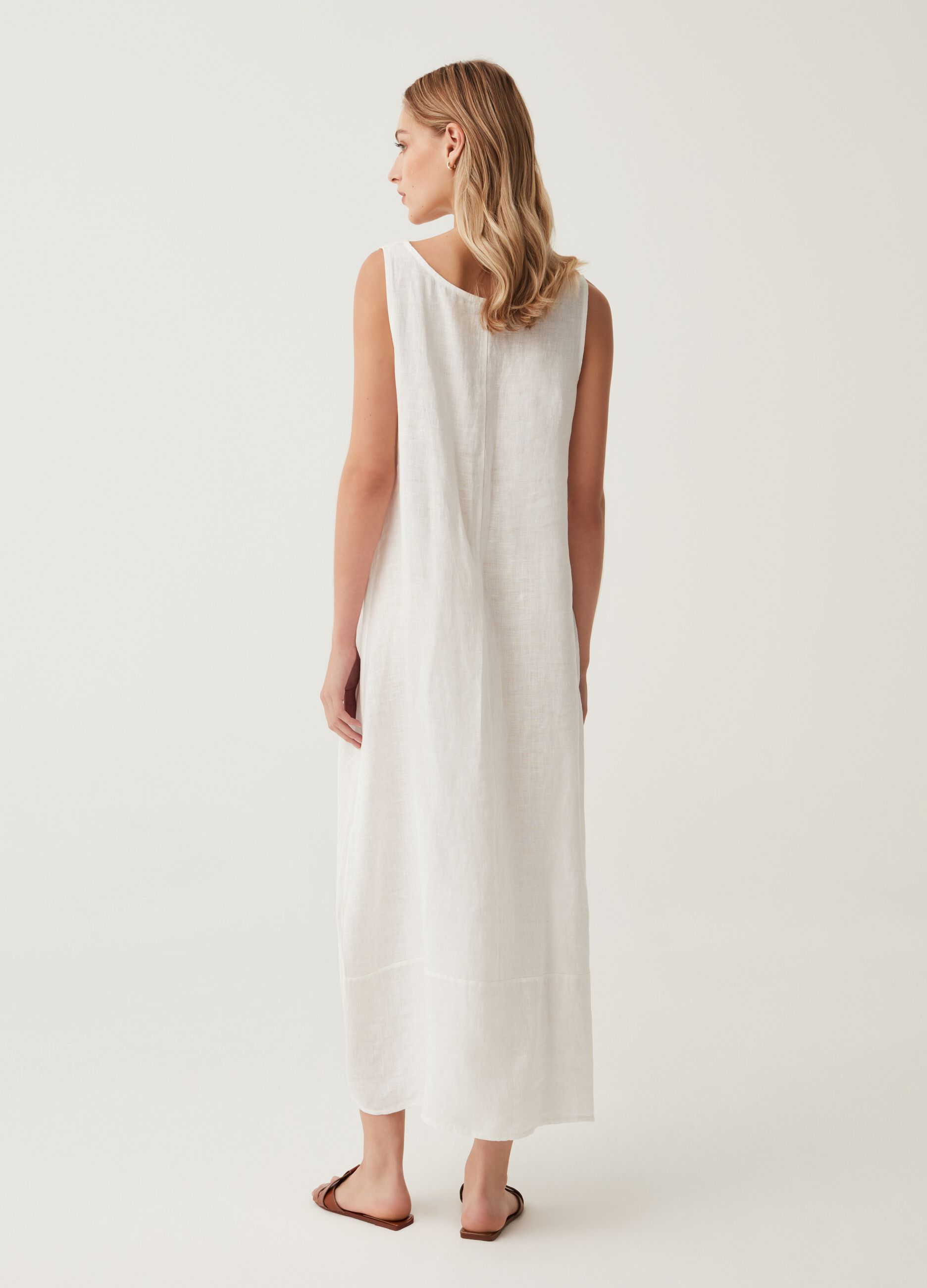 Vestito lungo smanicato in lino Hybrid_2