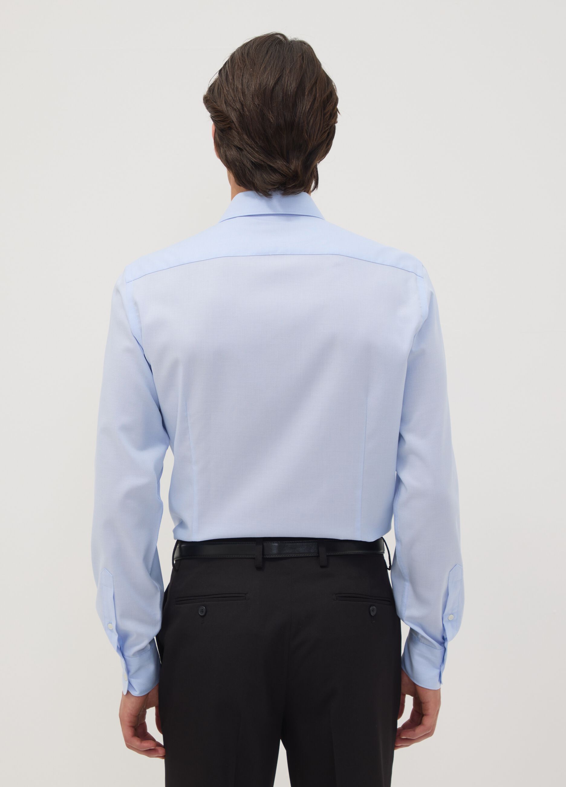 Camicia azzurra in puro cotone con colletto classico slim fit no iron