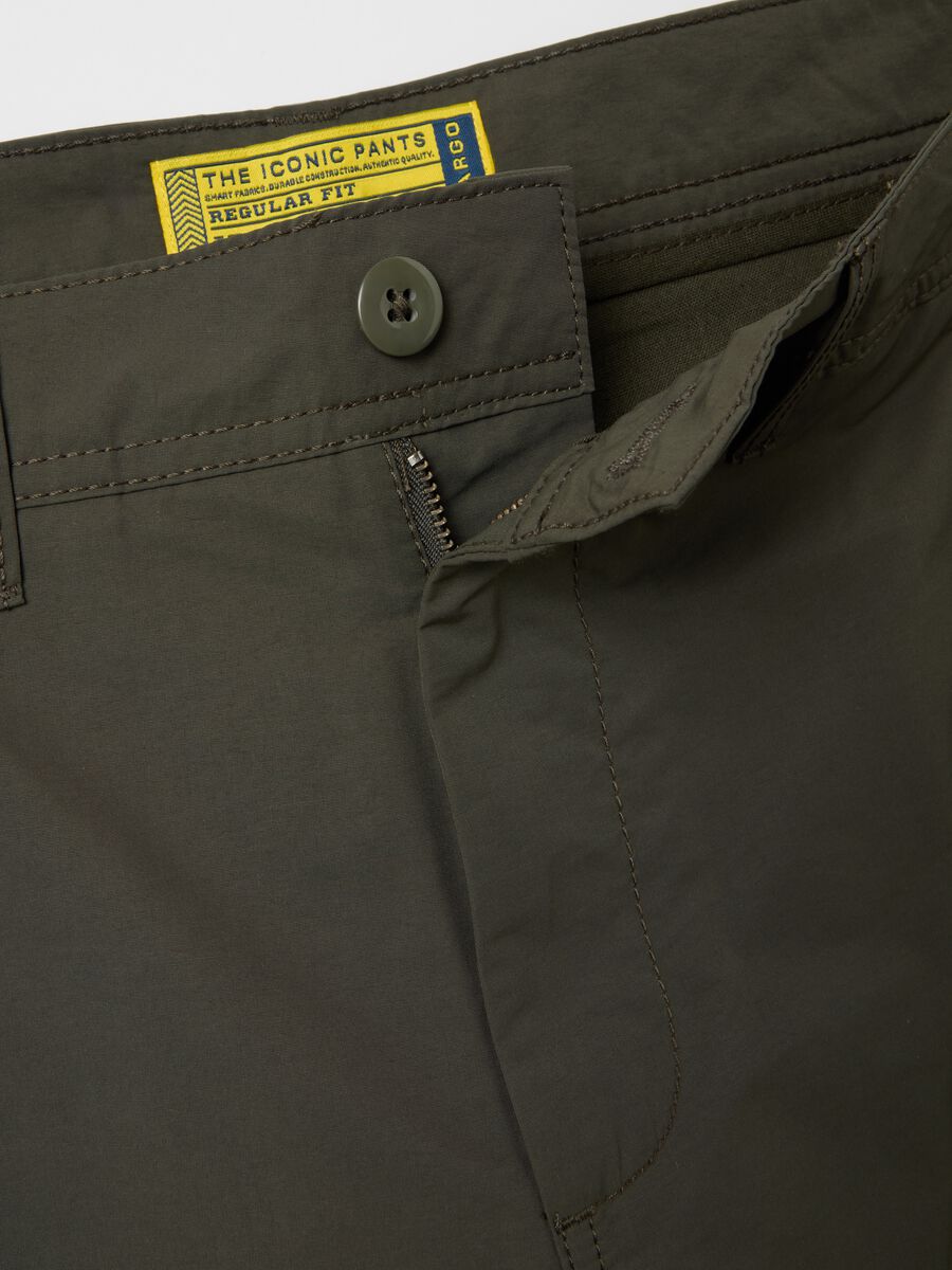 Men's regular fit green cotton blend Bermuda shorts_5