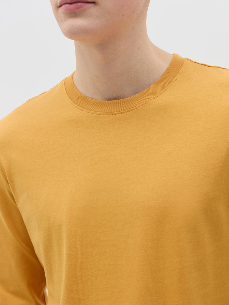 T-shirt with round neck and long sleeves in cotton_2