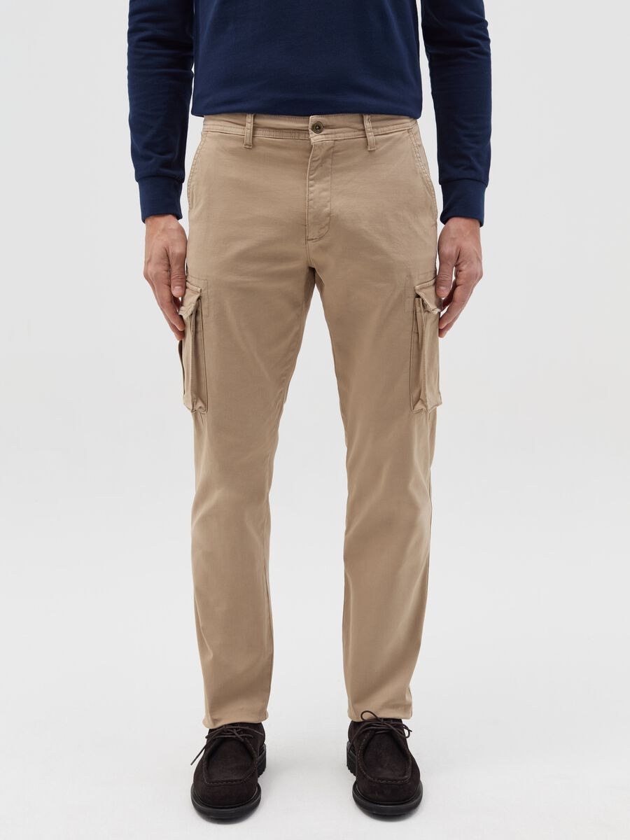 Cargo trousers in twill_1