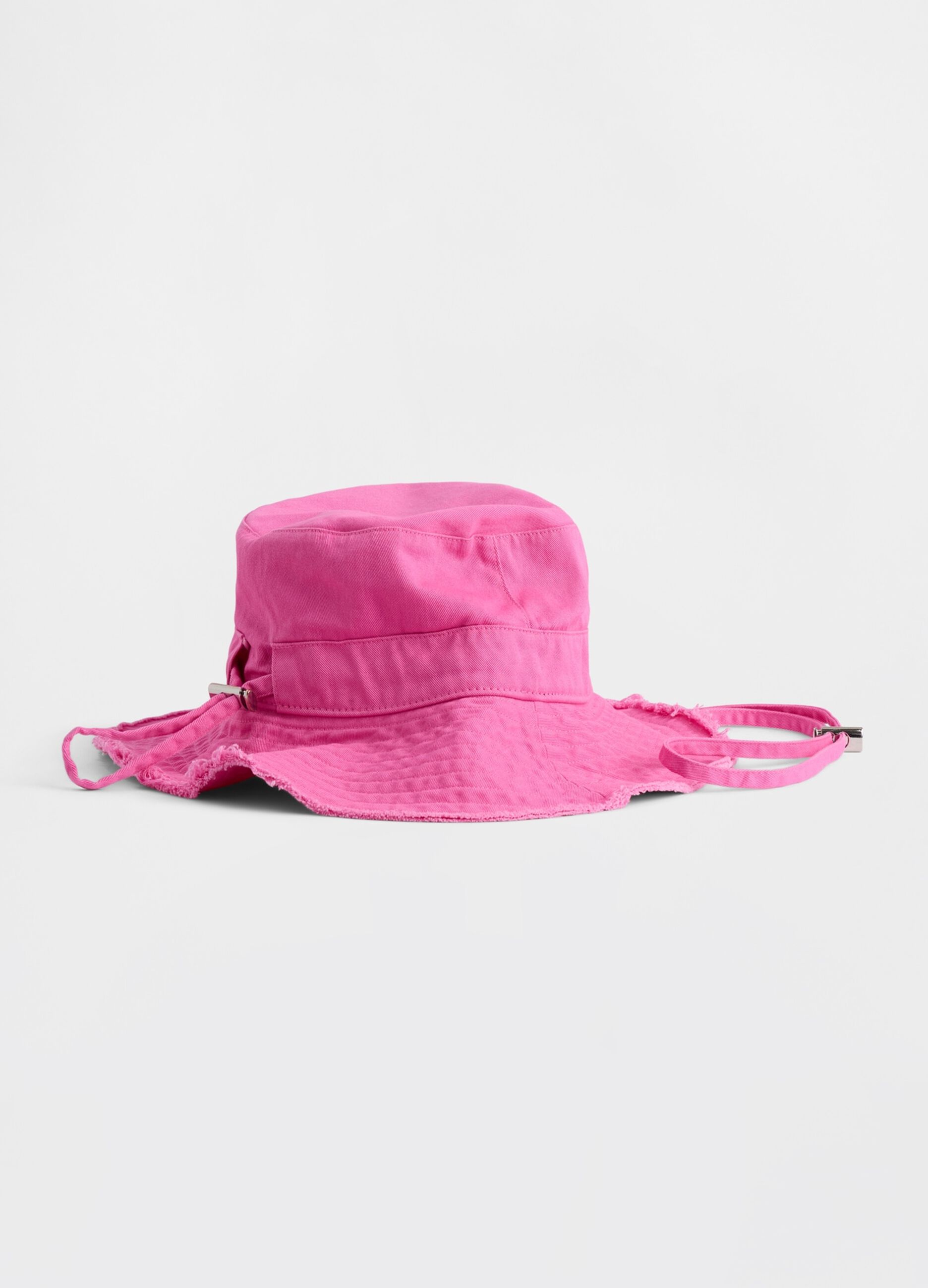 Bucket hat with chin cord