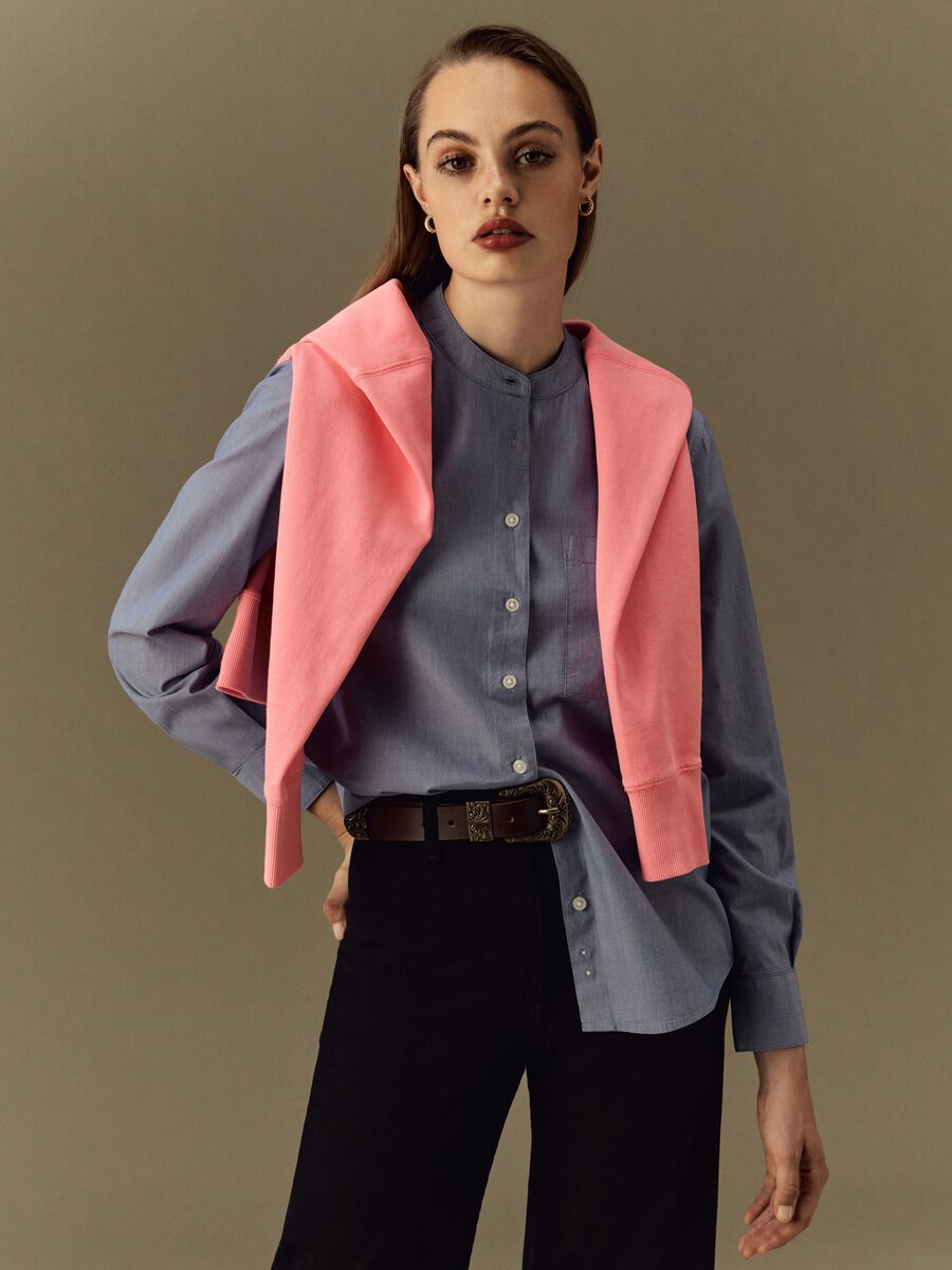 Camicia in cotone a righe sottili_0