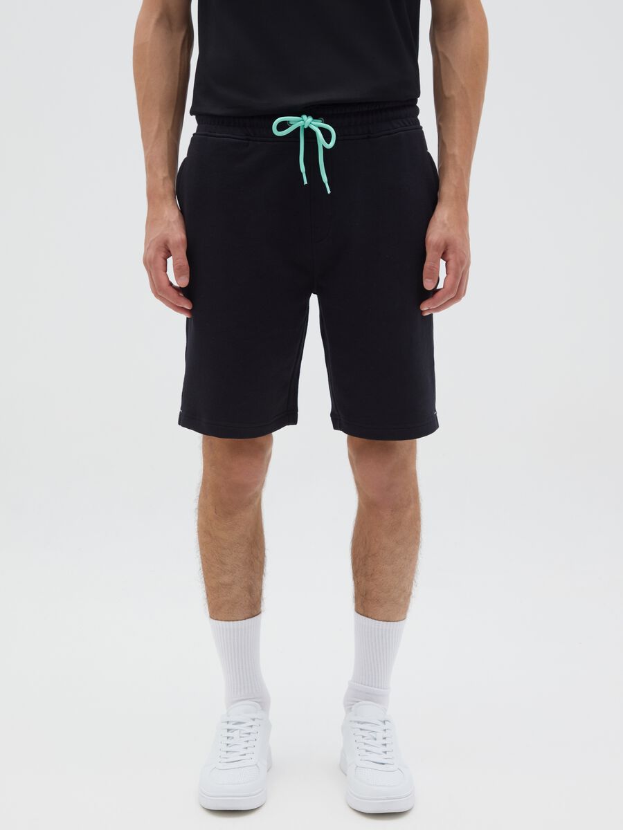 Men's Black Cotton Blend Regular Fit Shorts_1