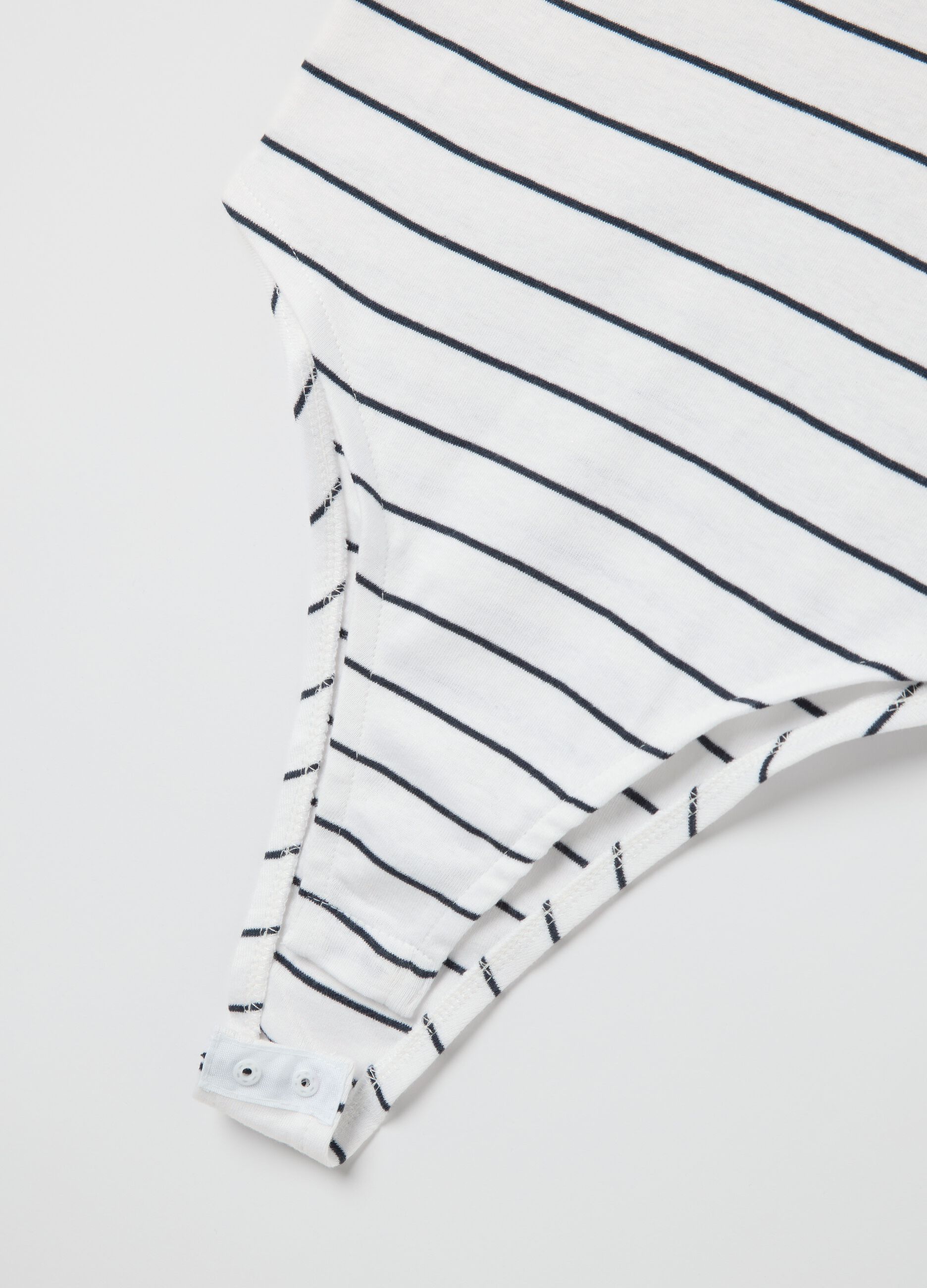 Short-sleeved white bodysuit
