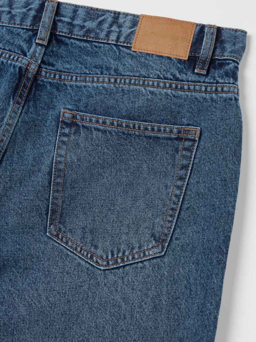 Regular fit jeans with discolouring_5