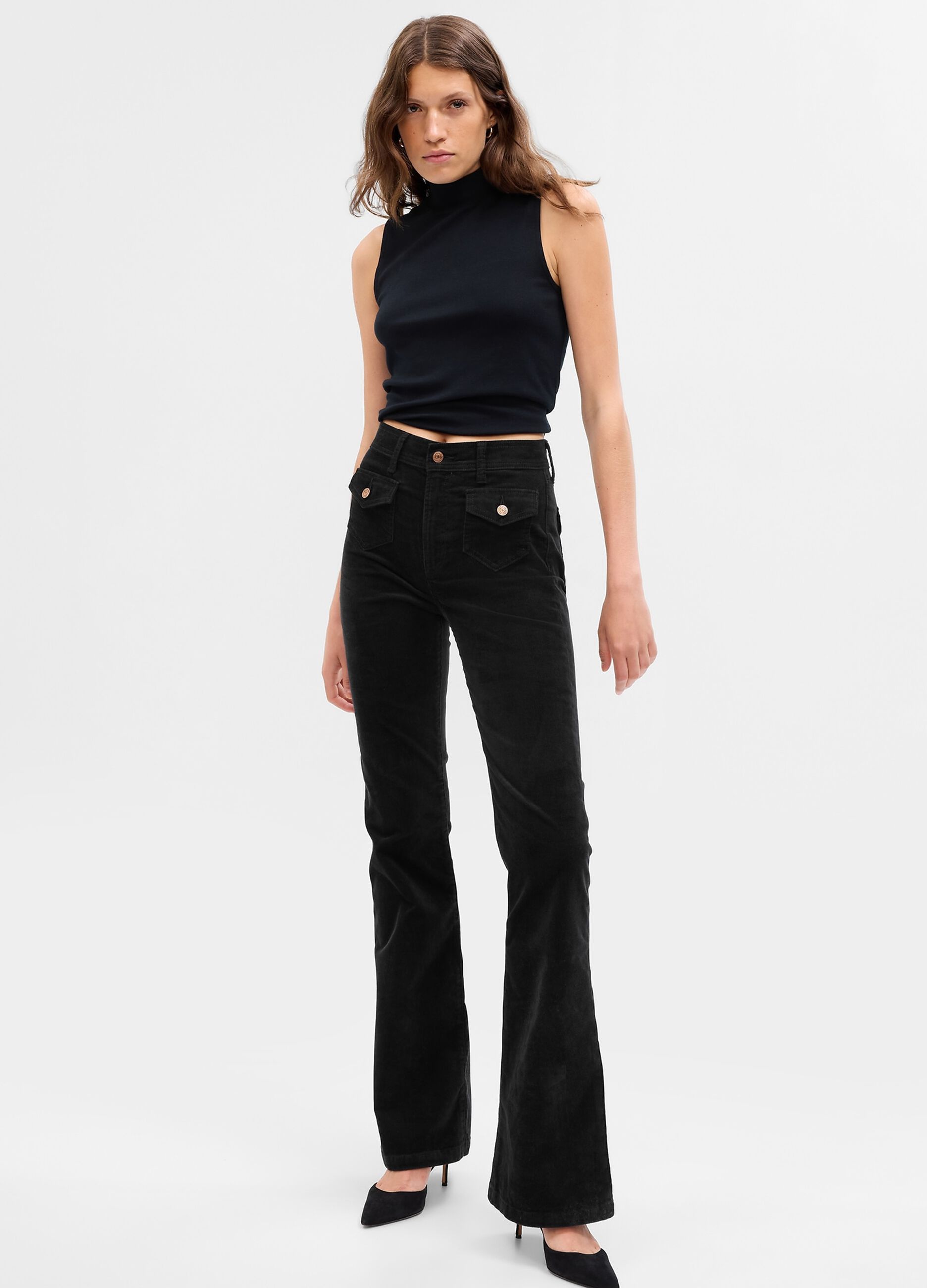 Pantaloni flare hotsell fit