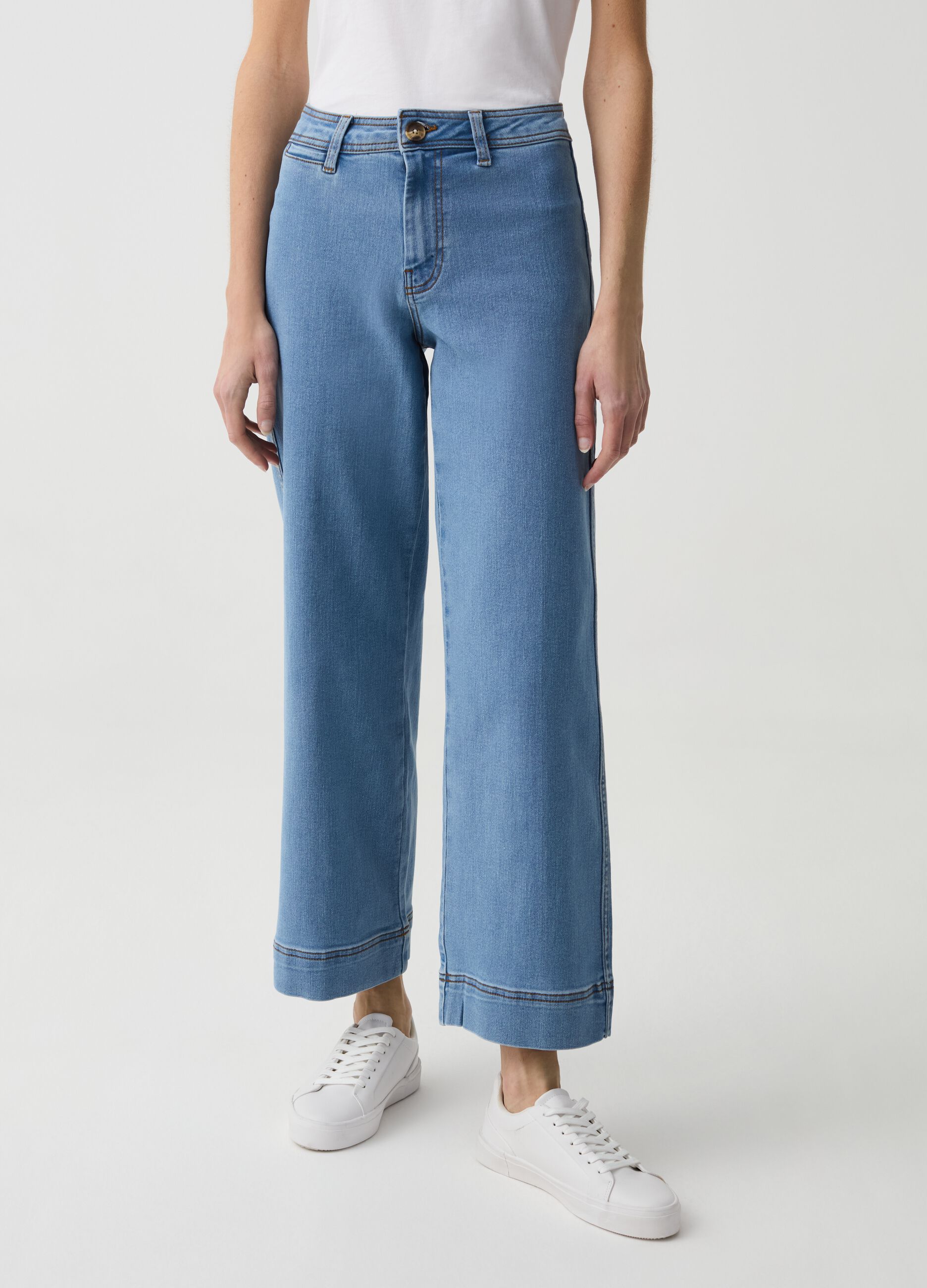 Wide-leg cropped culotte jeans