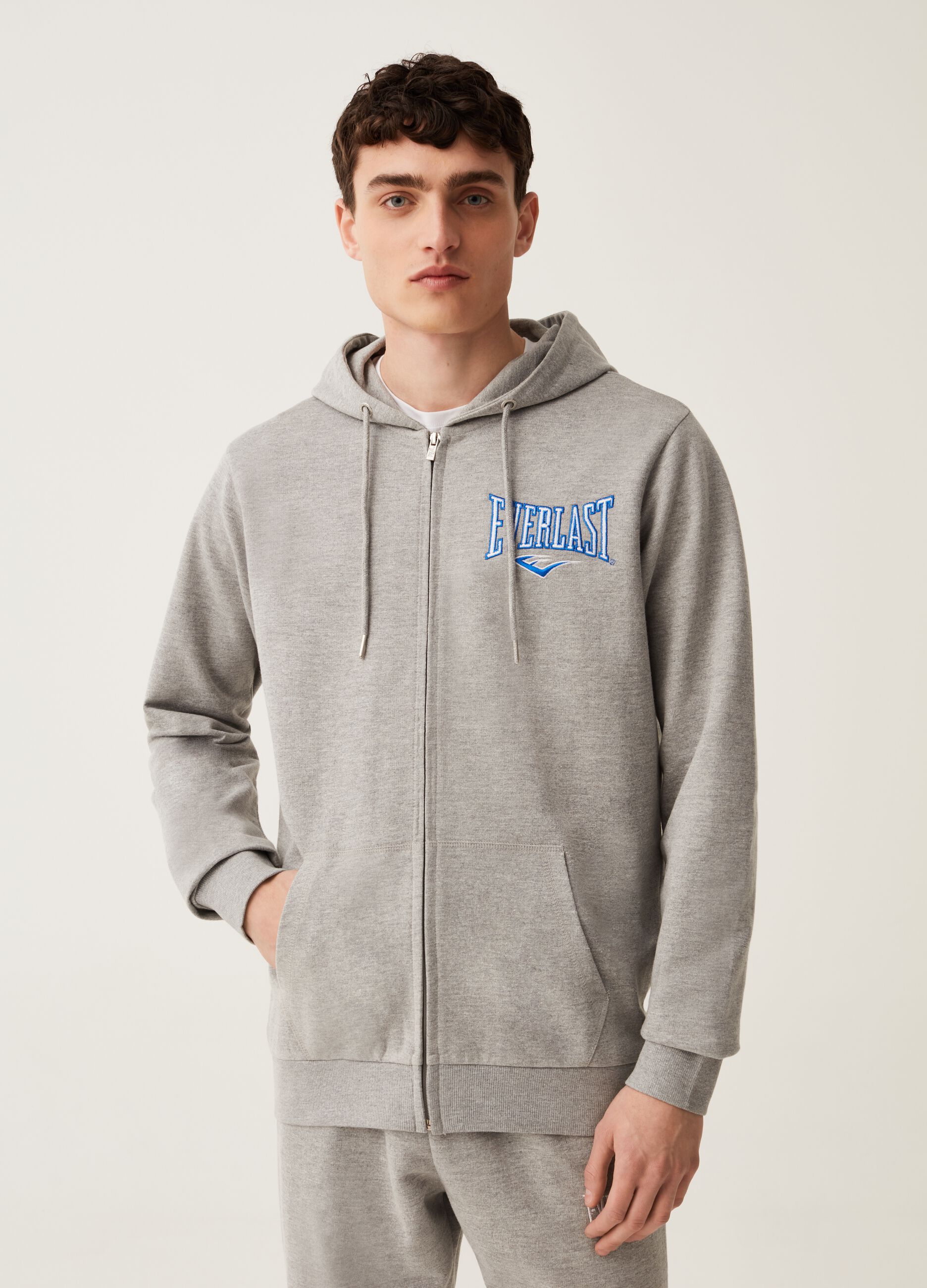 Hoodie with embroidered Everlast logo