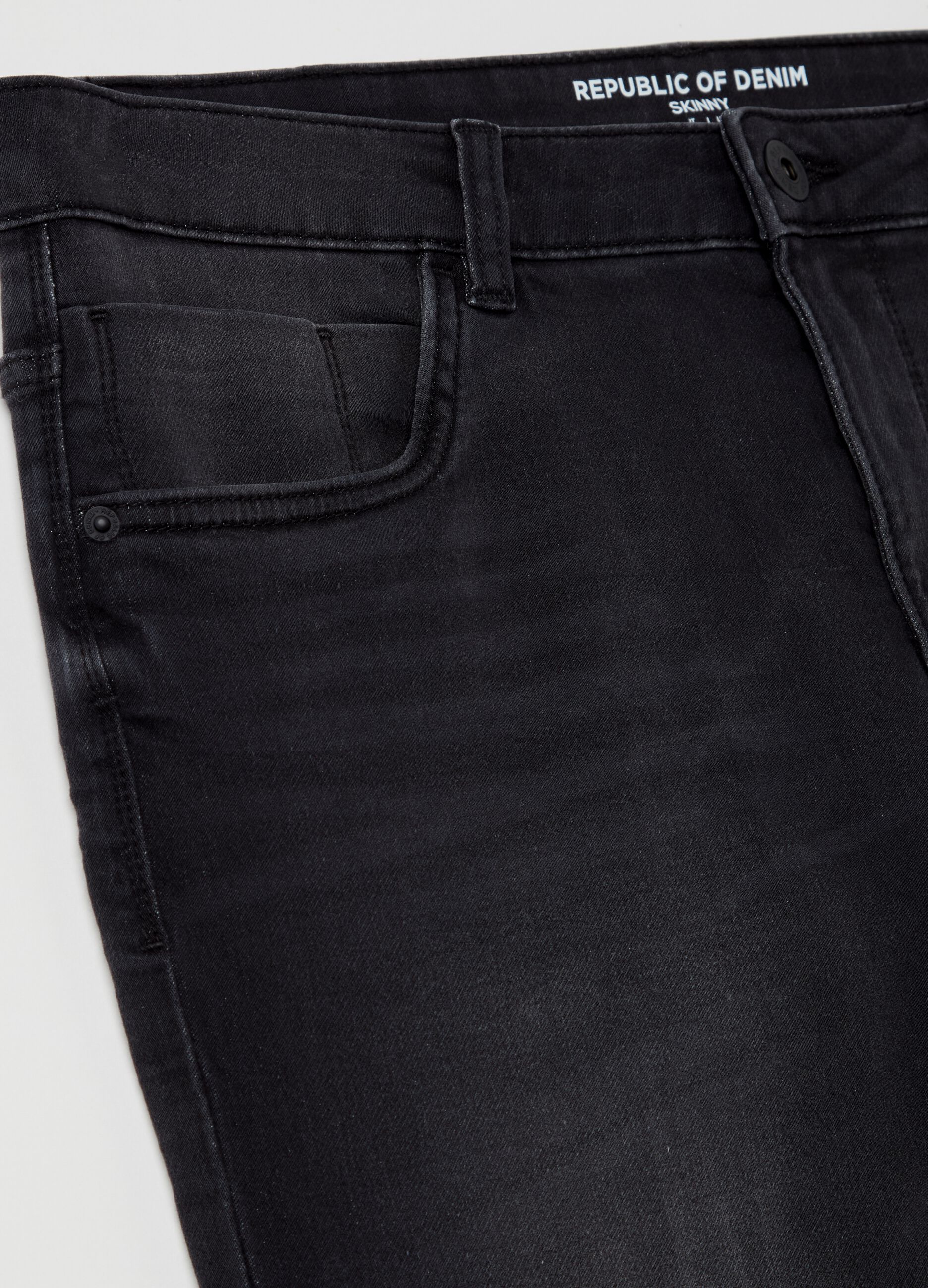 Skinny-fit jeans with fading