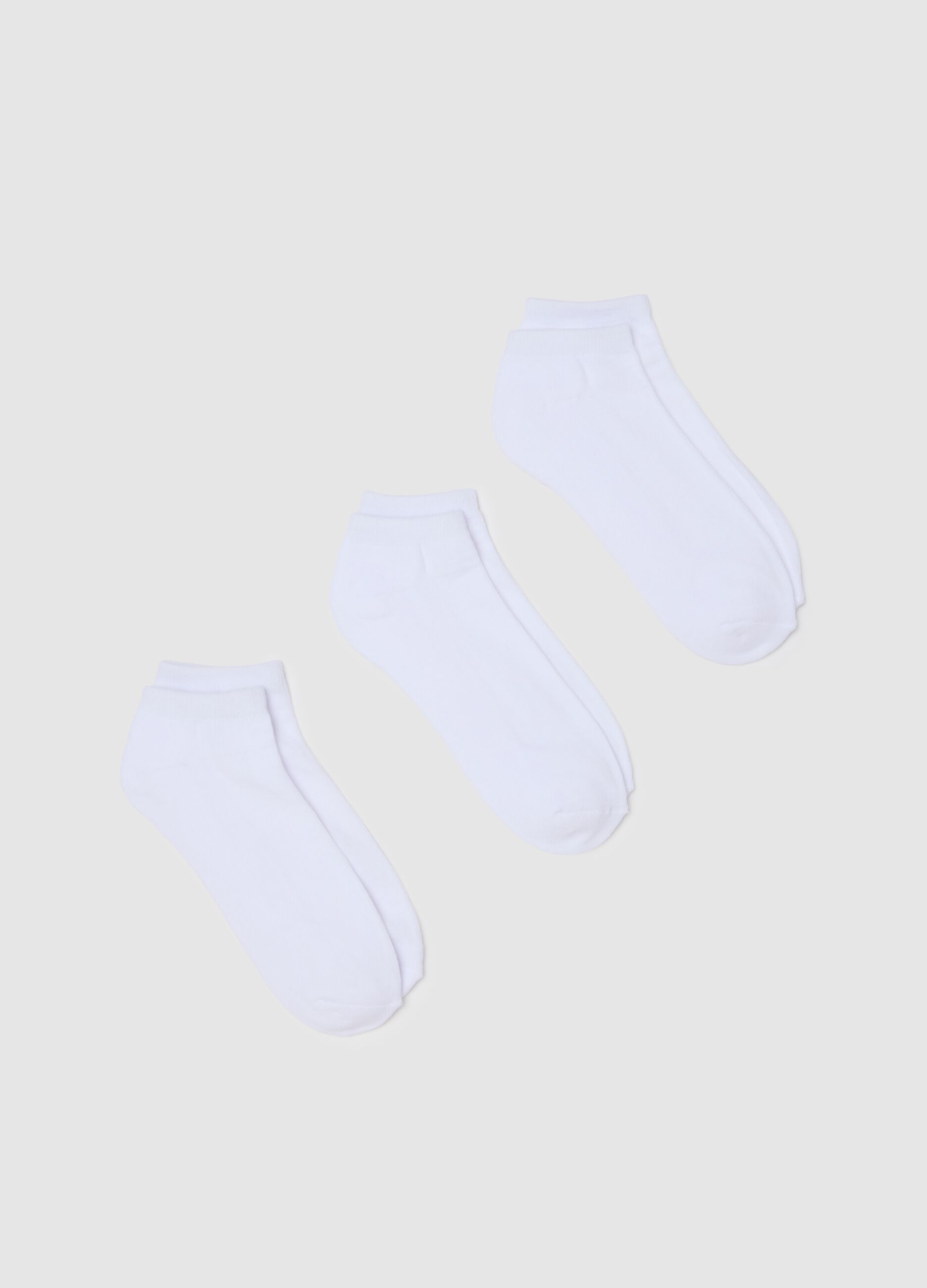 Triple pack of white elasticated cotton sports socks