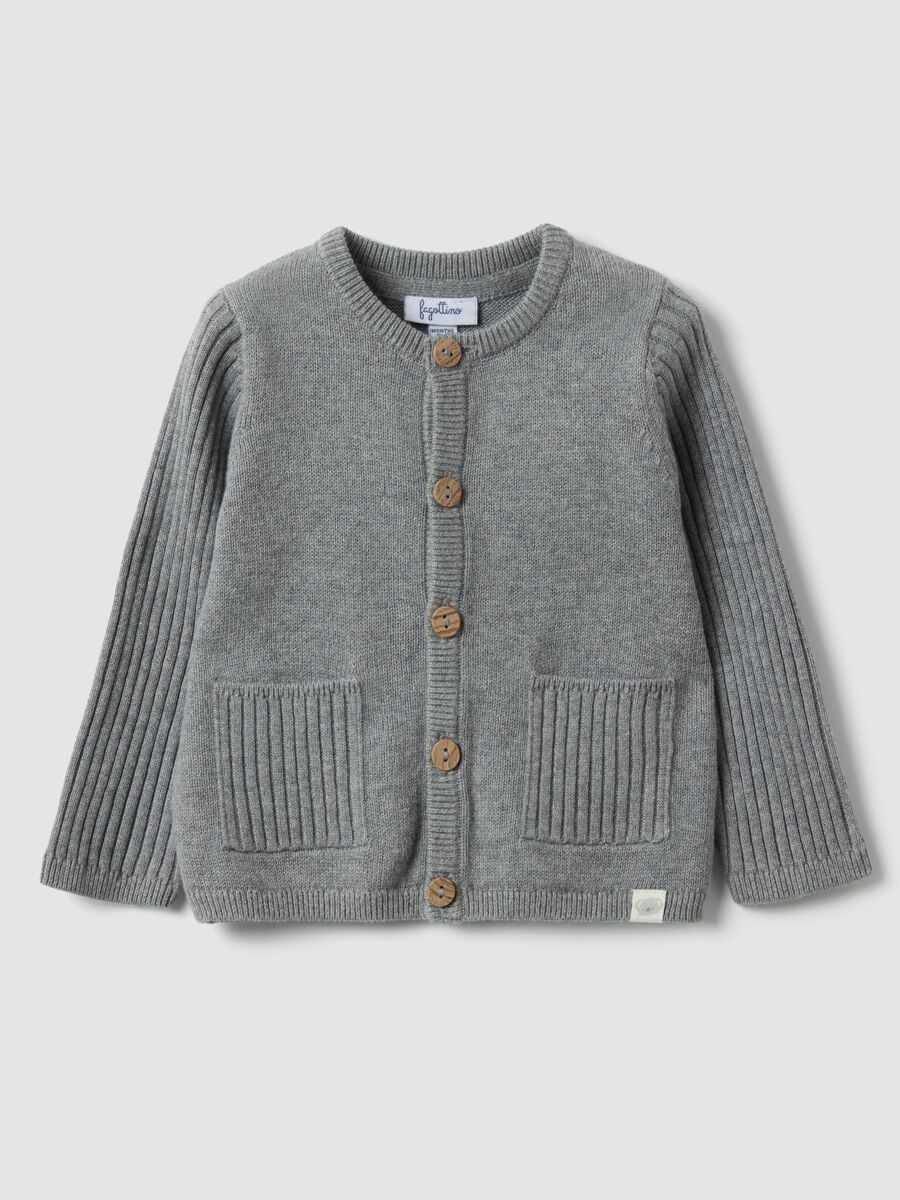 Cardigan grigio in puro cotone organico lavorato a maglia per neonati_0